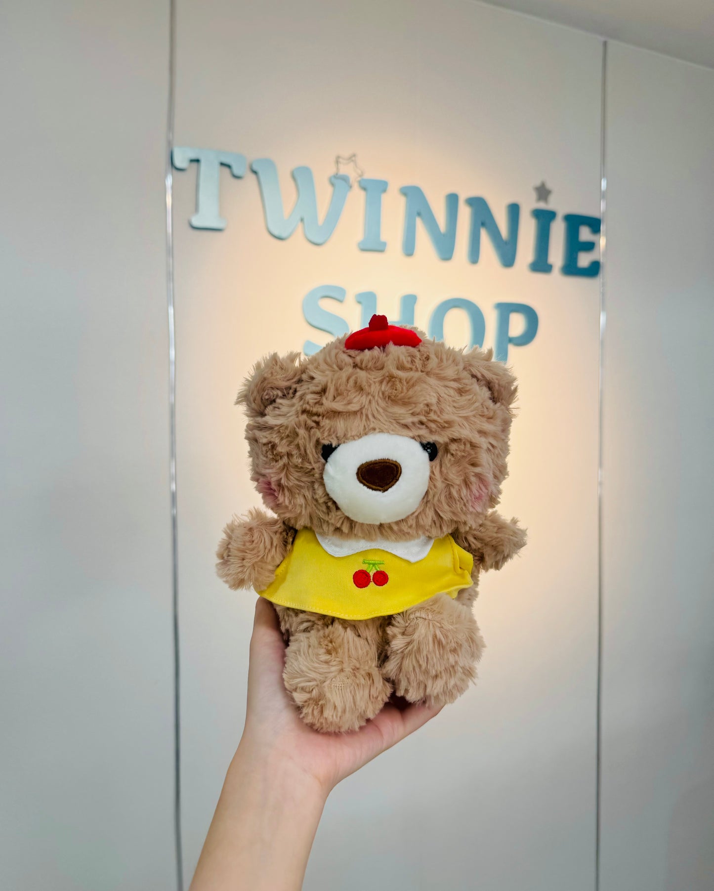 SD | Yellow cherry brown bear