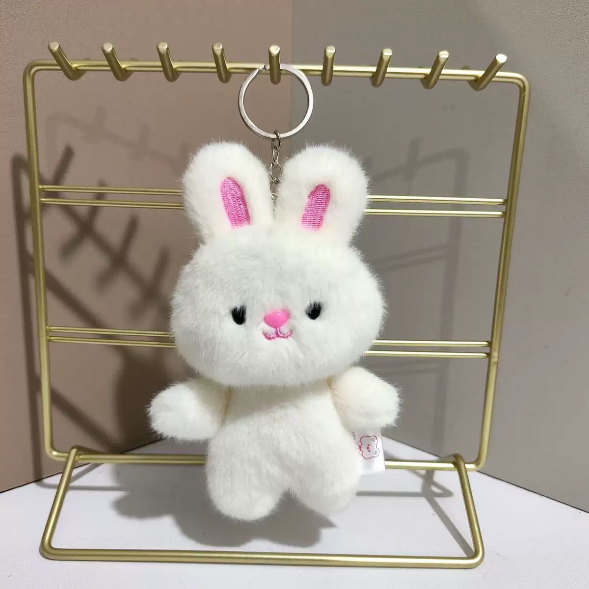 Mg | White rabbit keychain
