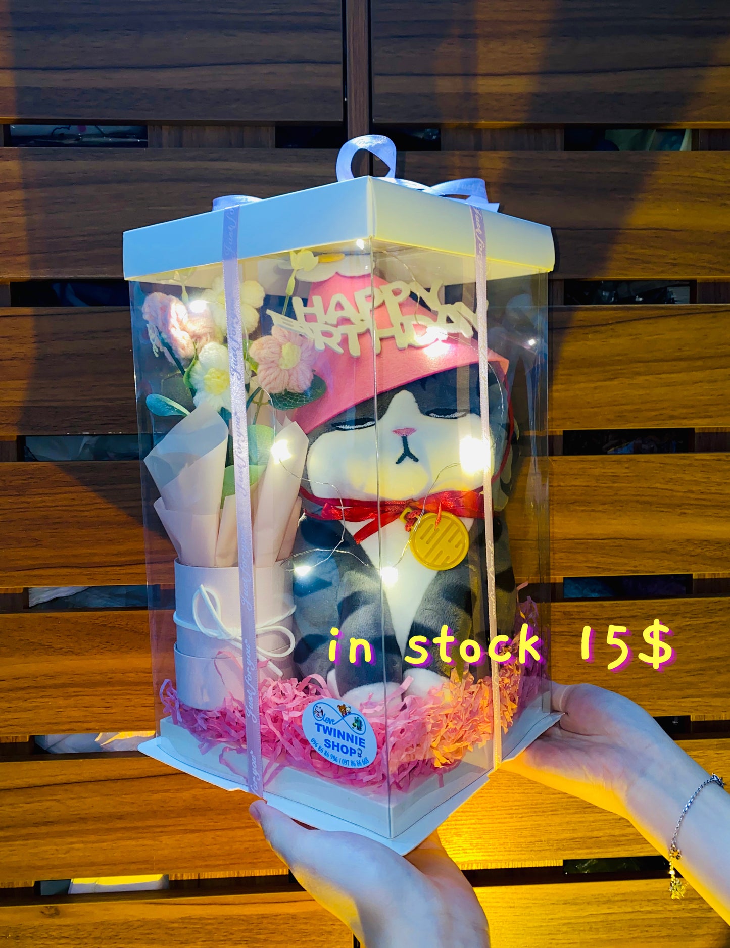 BD16 | Moody cat full birthday box