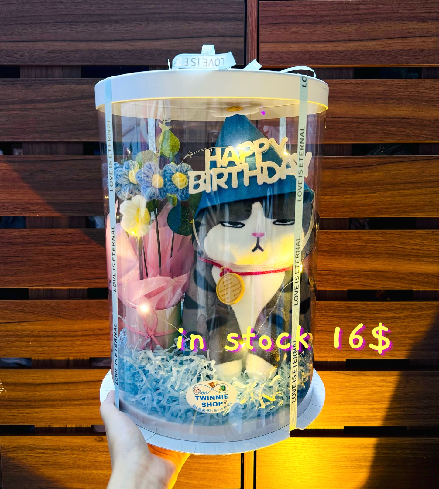 BD16 | Moody cat full birthday box