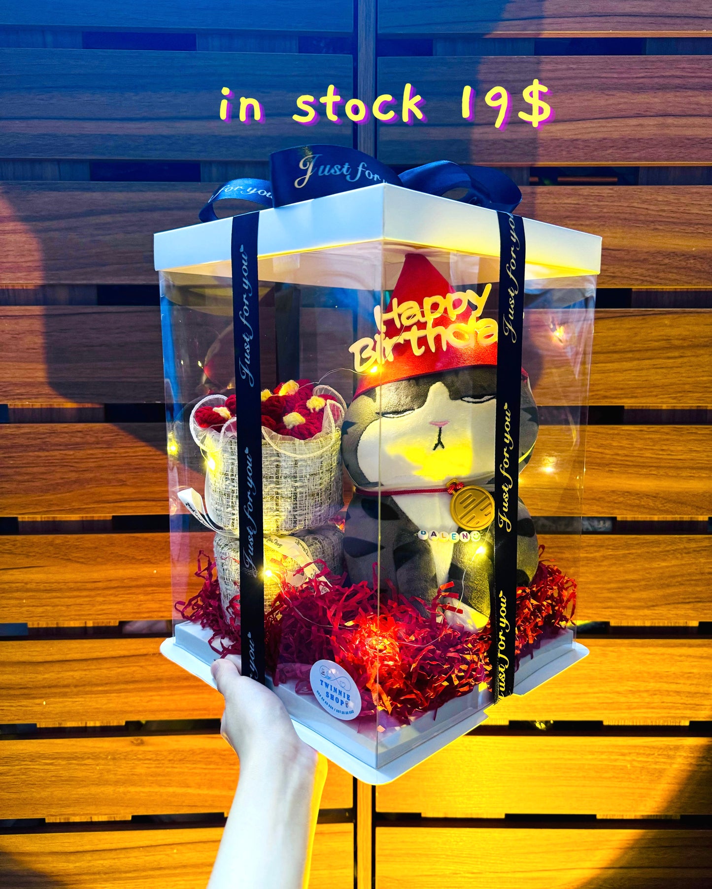 BD18 | cat flower bunch gift box