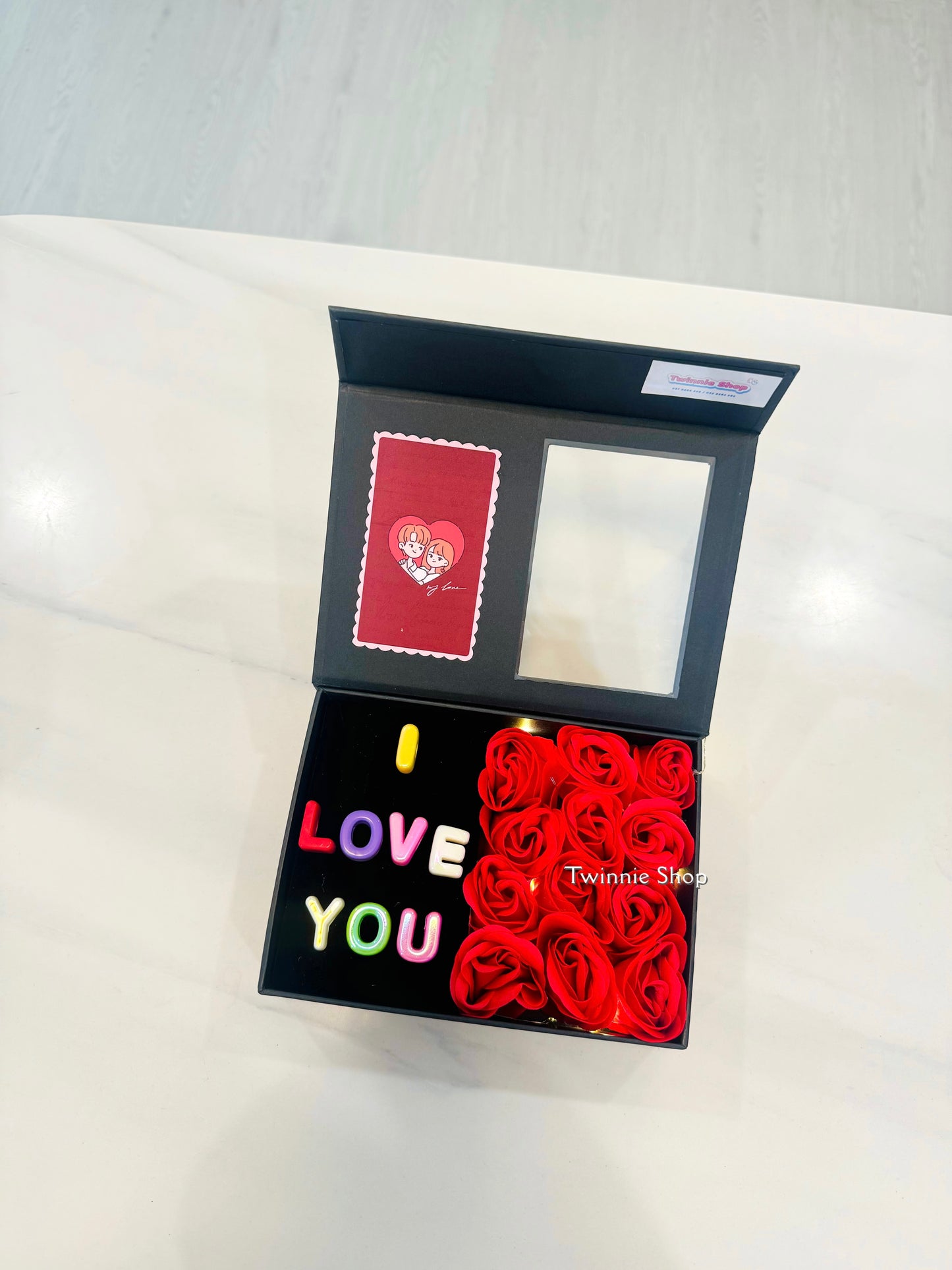 FWB | Red rose photo name box