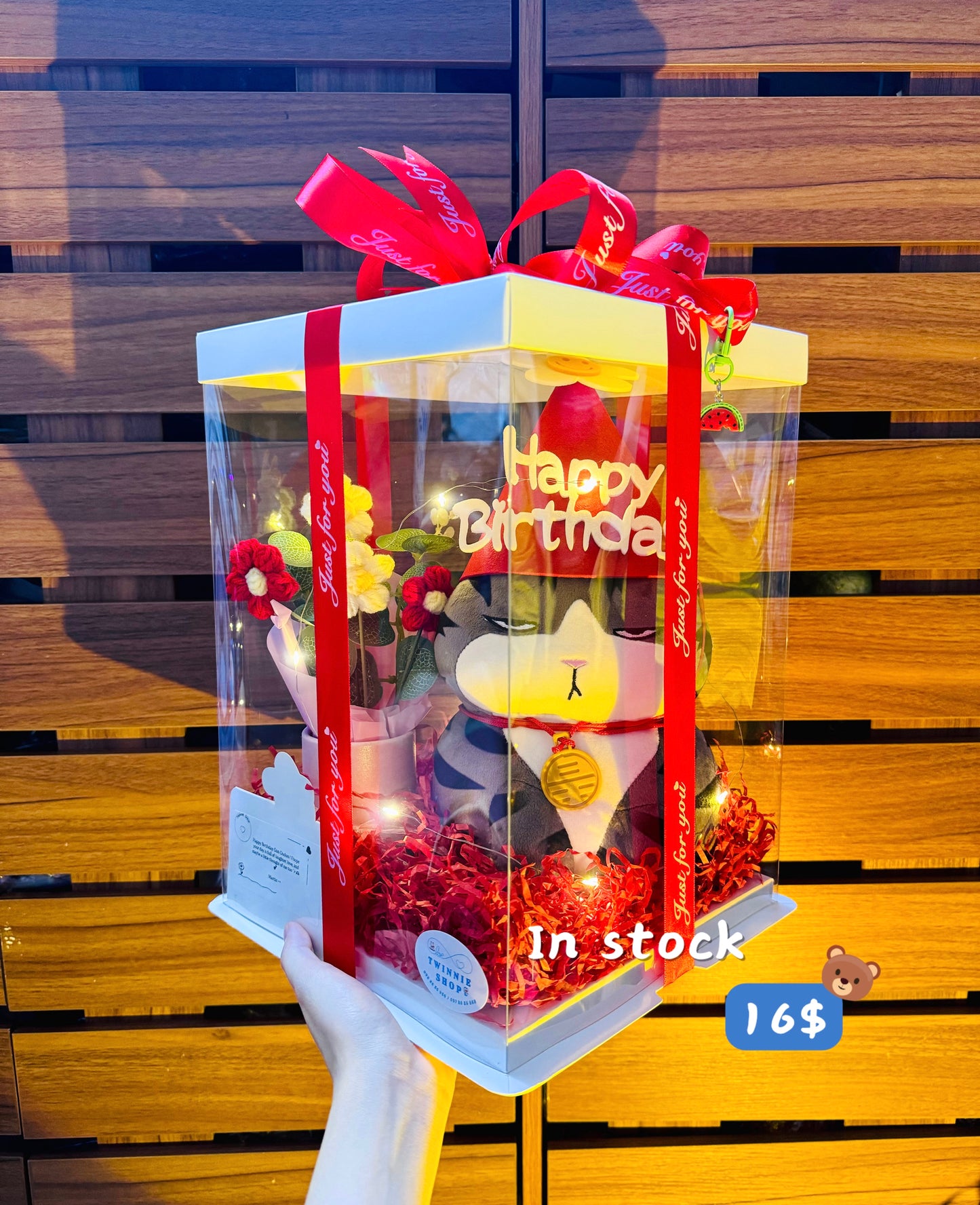 BD16 | Moody cat full birthday box