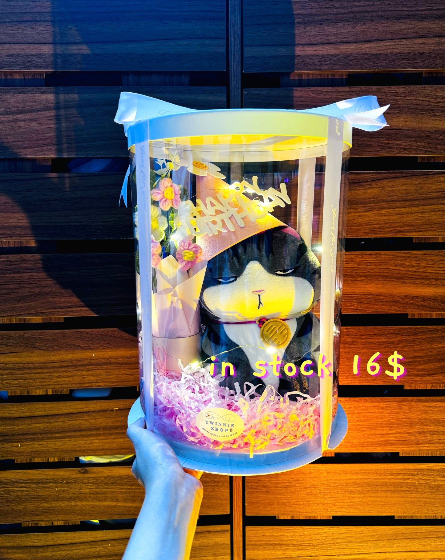 BD16 | Moody cat full birthday box