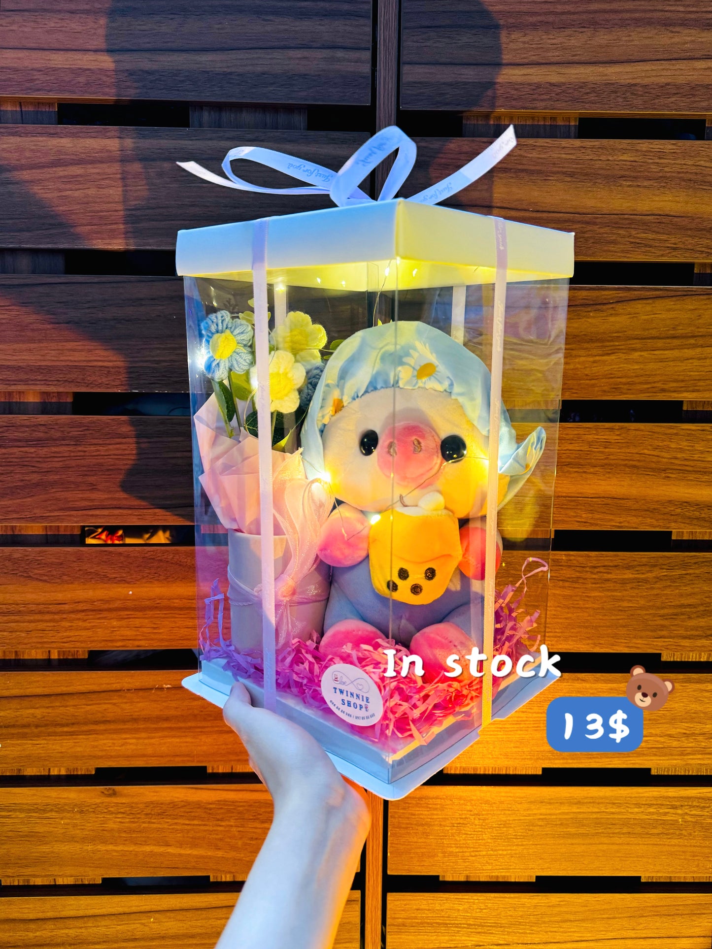 SRBFW | Milk tea pig flower box