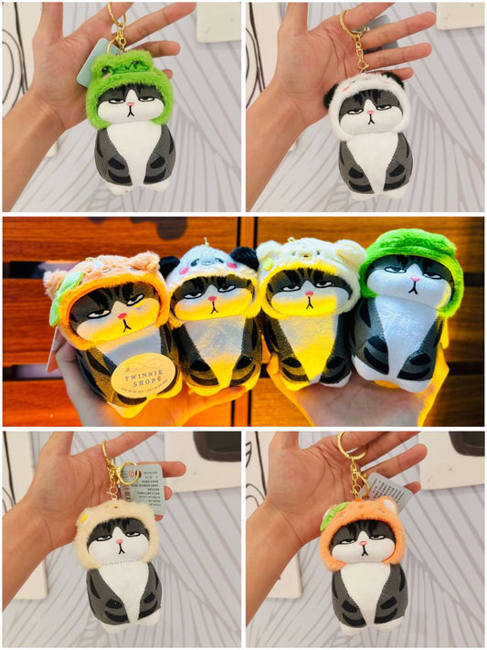 KEY | Moody cat keychain