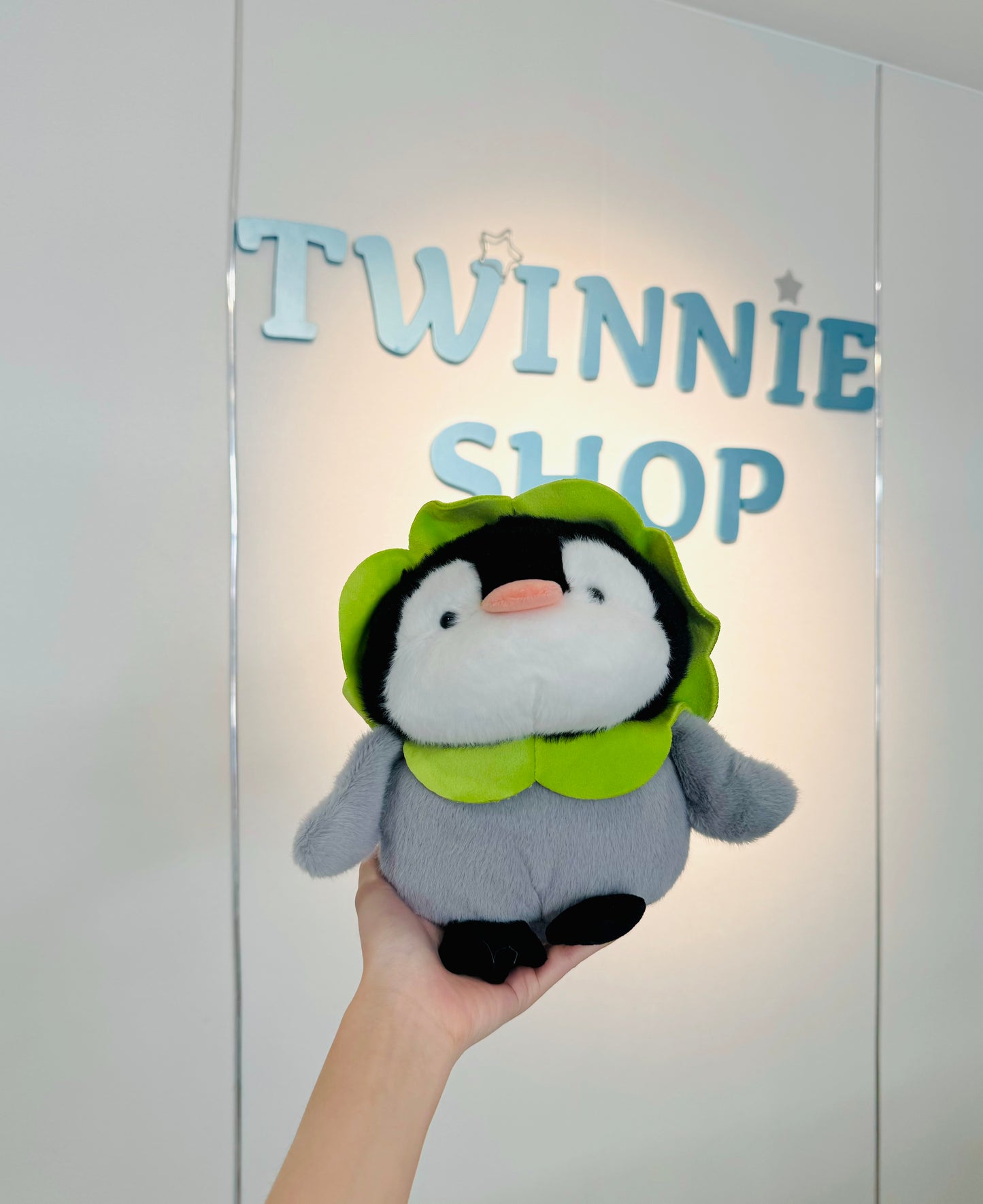 SD | Green leaf penguin