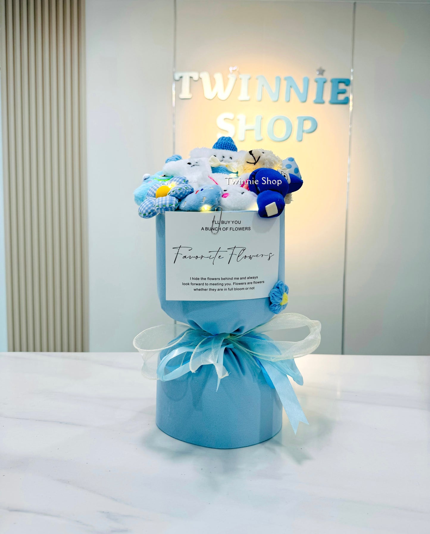 FW | Blue puppy flower bunch