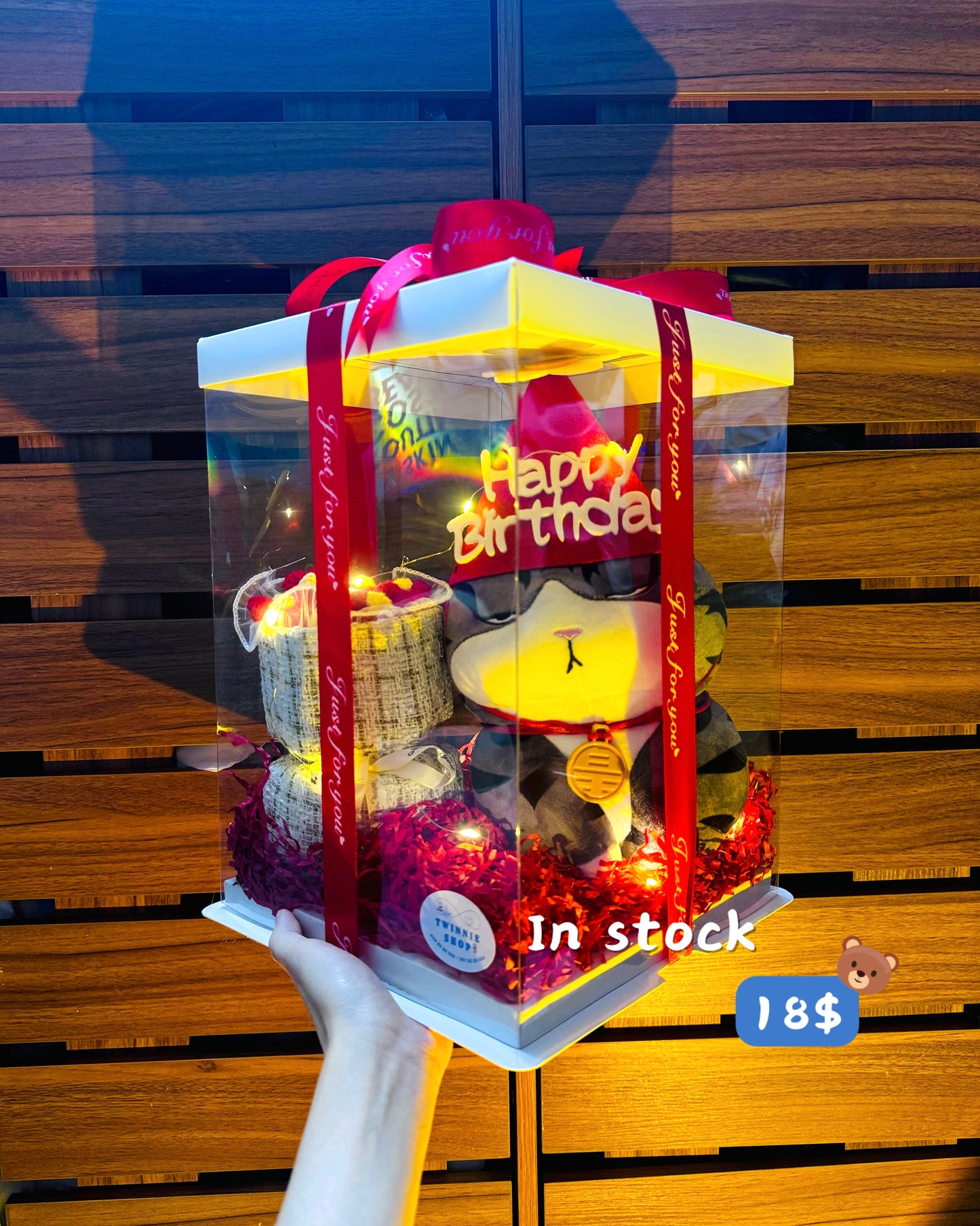 BD18 | cat flower bunch gift box