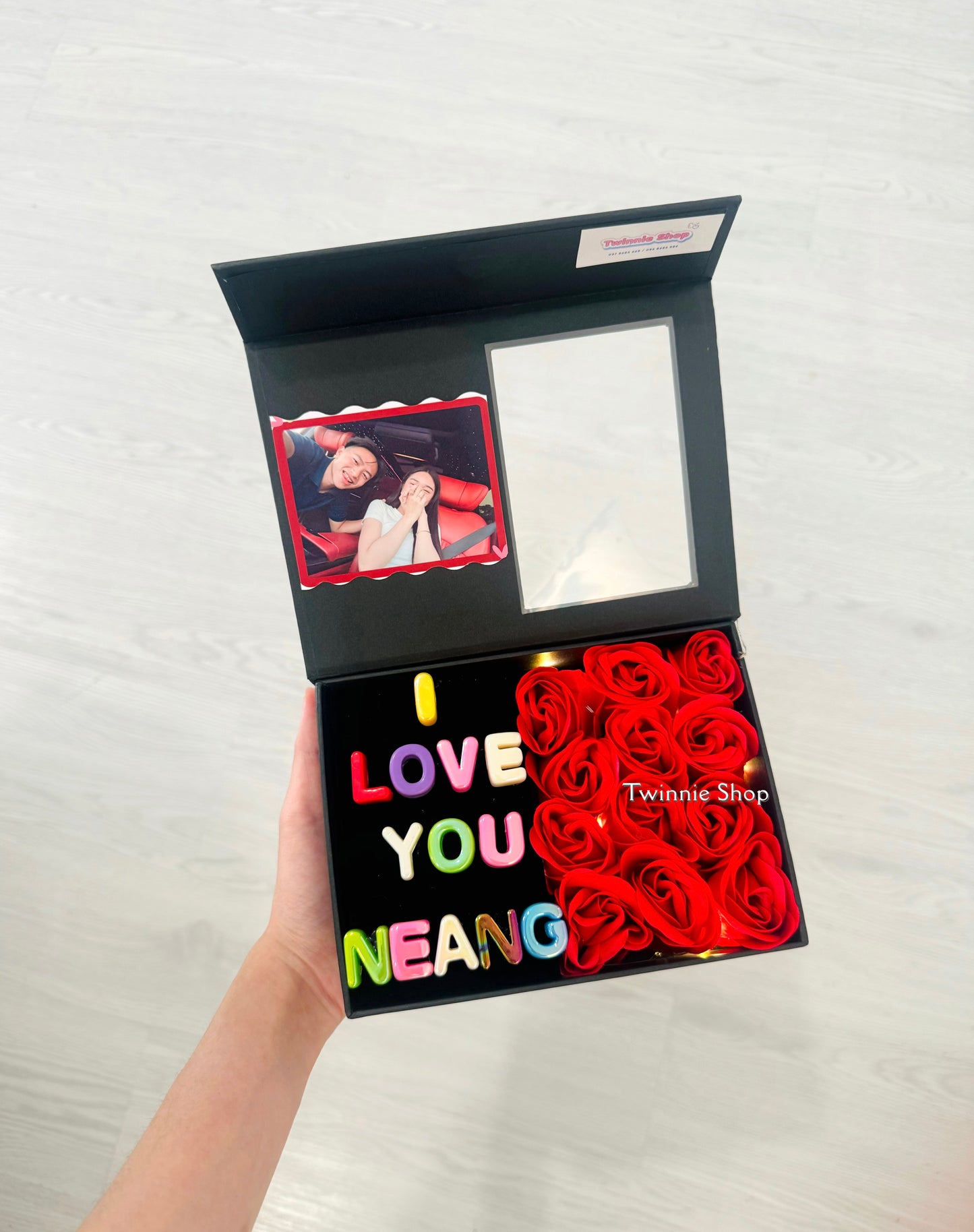 FWB | Red rose photo name box