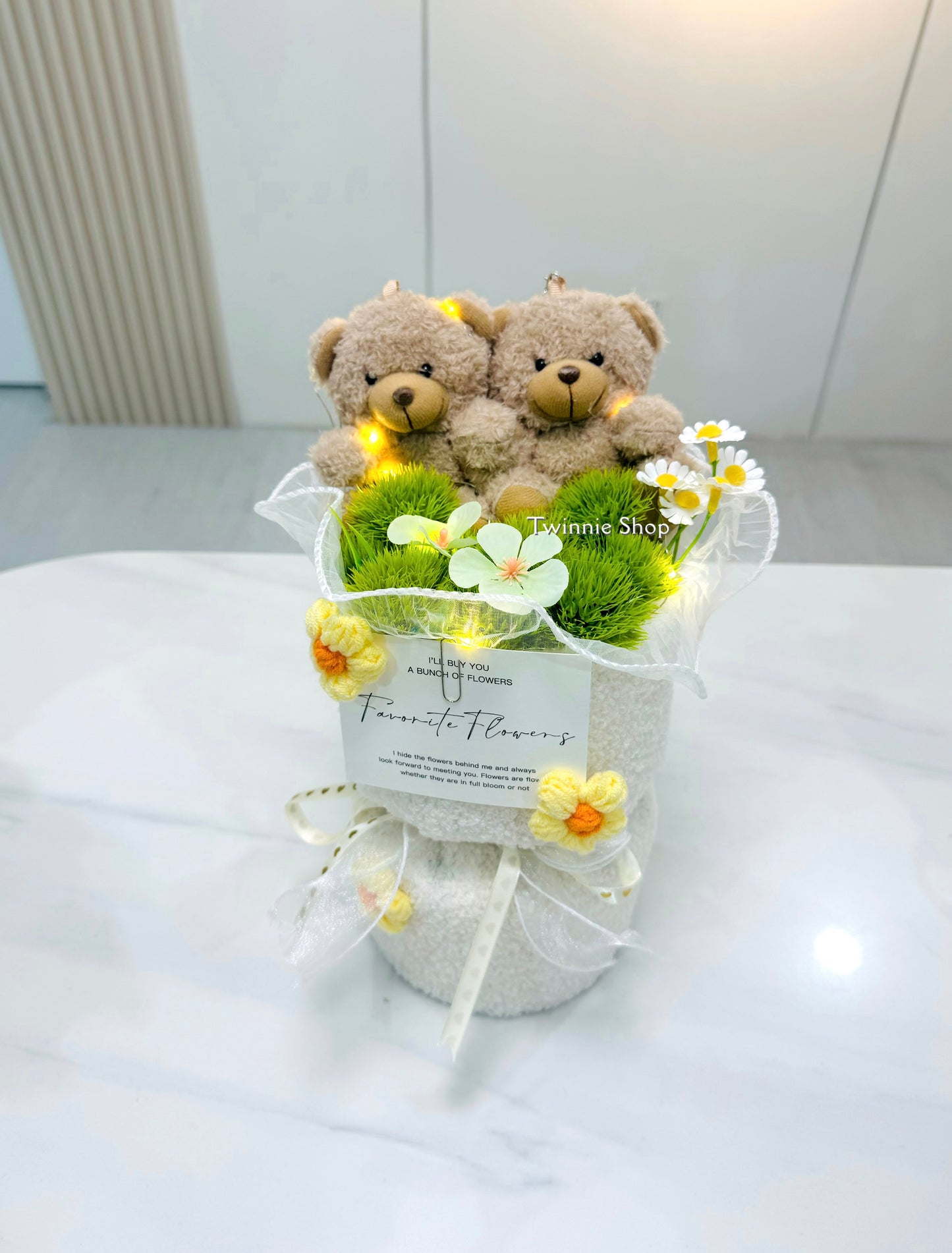FC | Brown Bear flower bunch