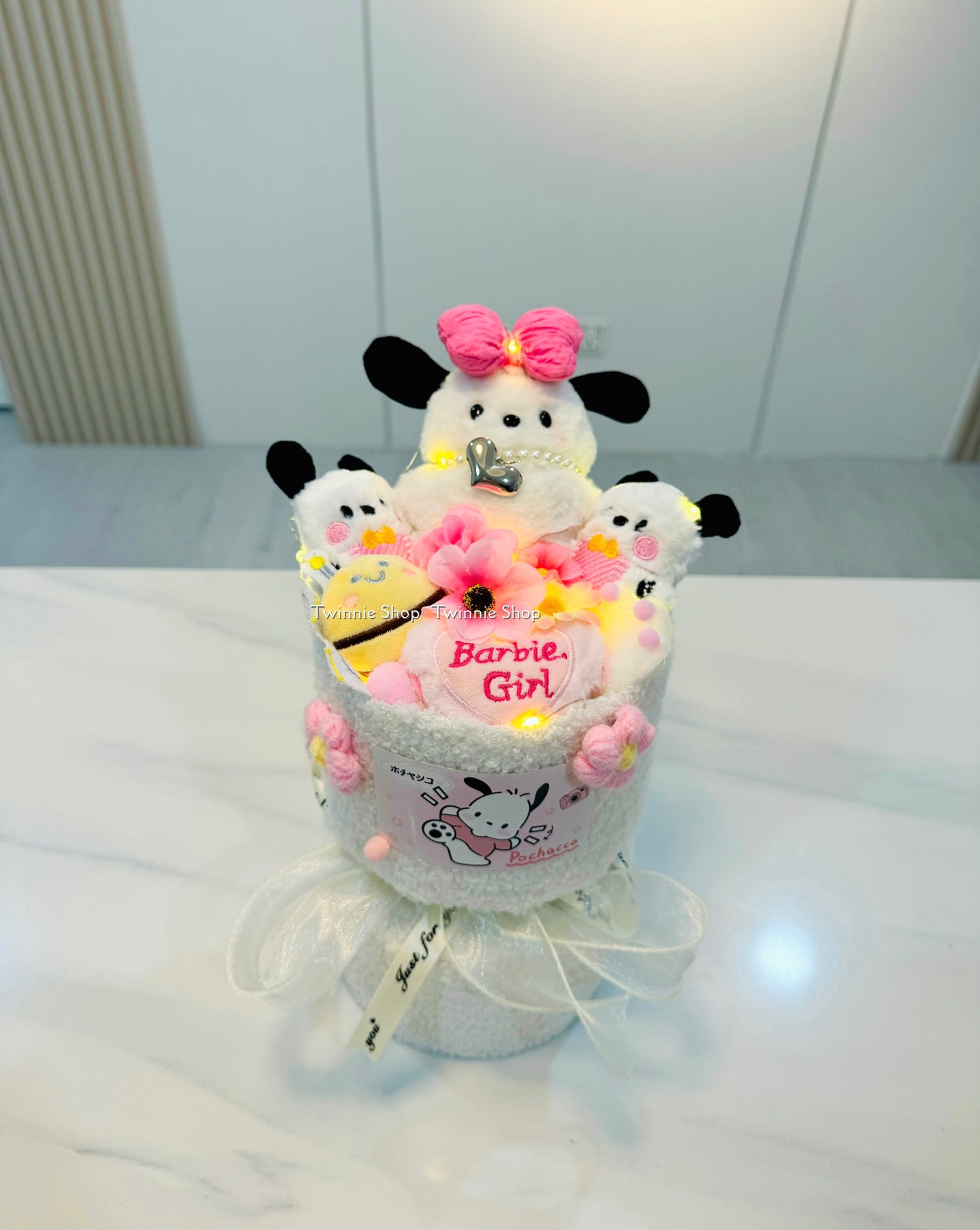 FW | Pochacco white bunch
