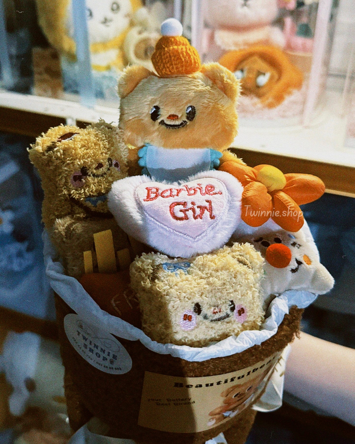 FW | Butterbear flower bunch