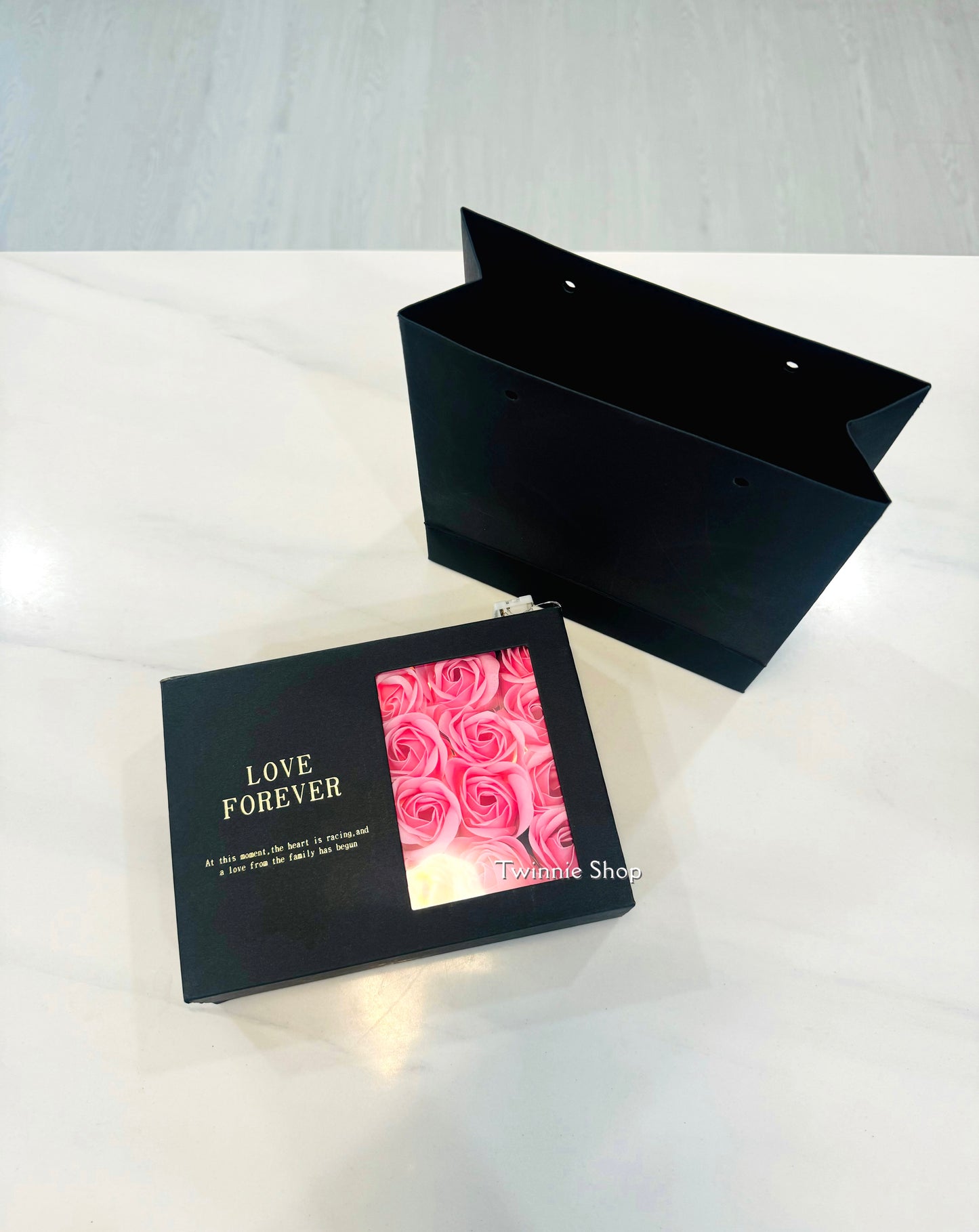 FWB | Pink rose phot name gift box