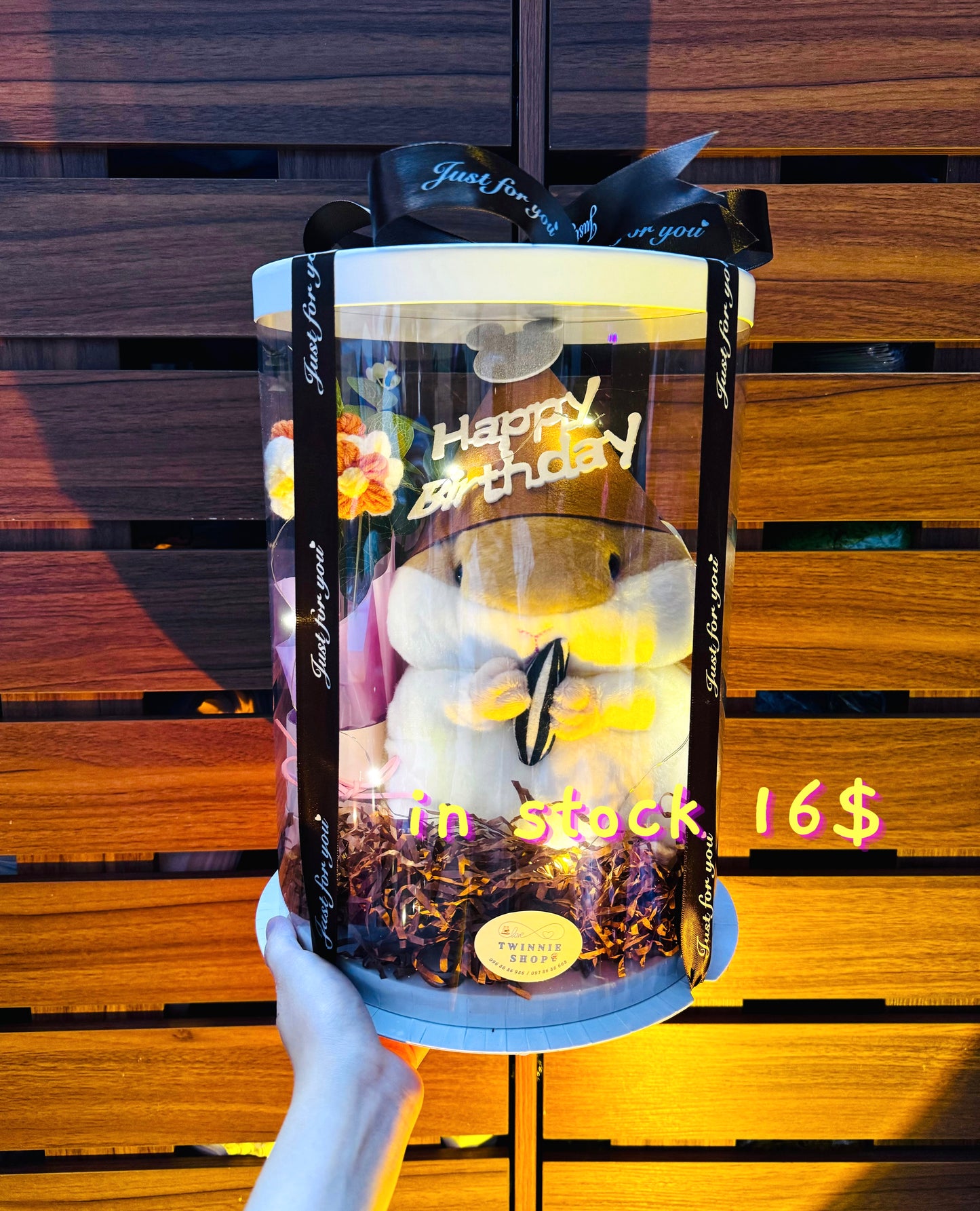 BD16 | Brown hamster birthday set