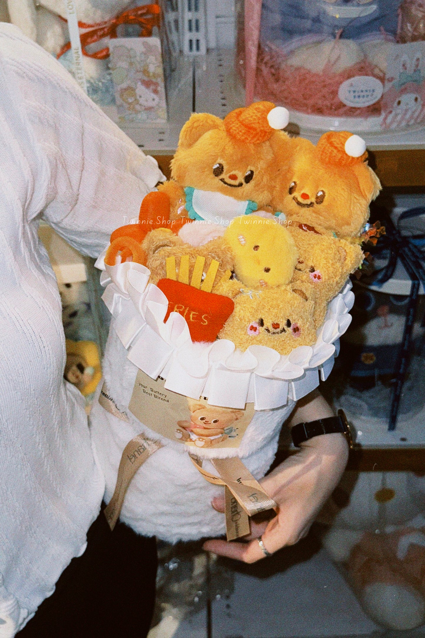 FW | Butterbear flower bunch