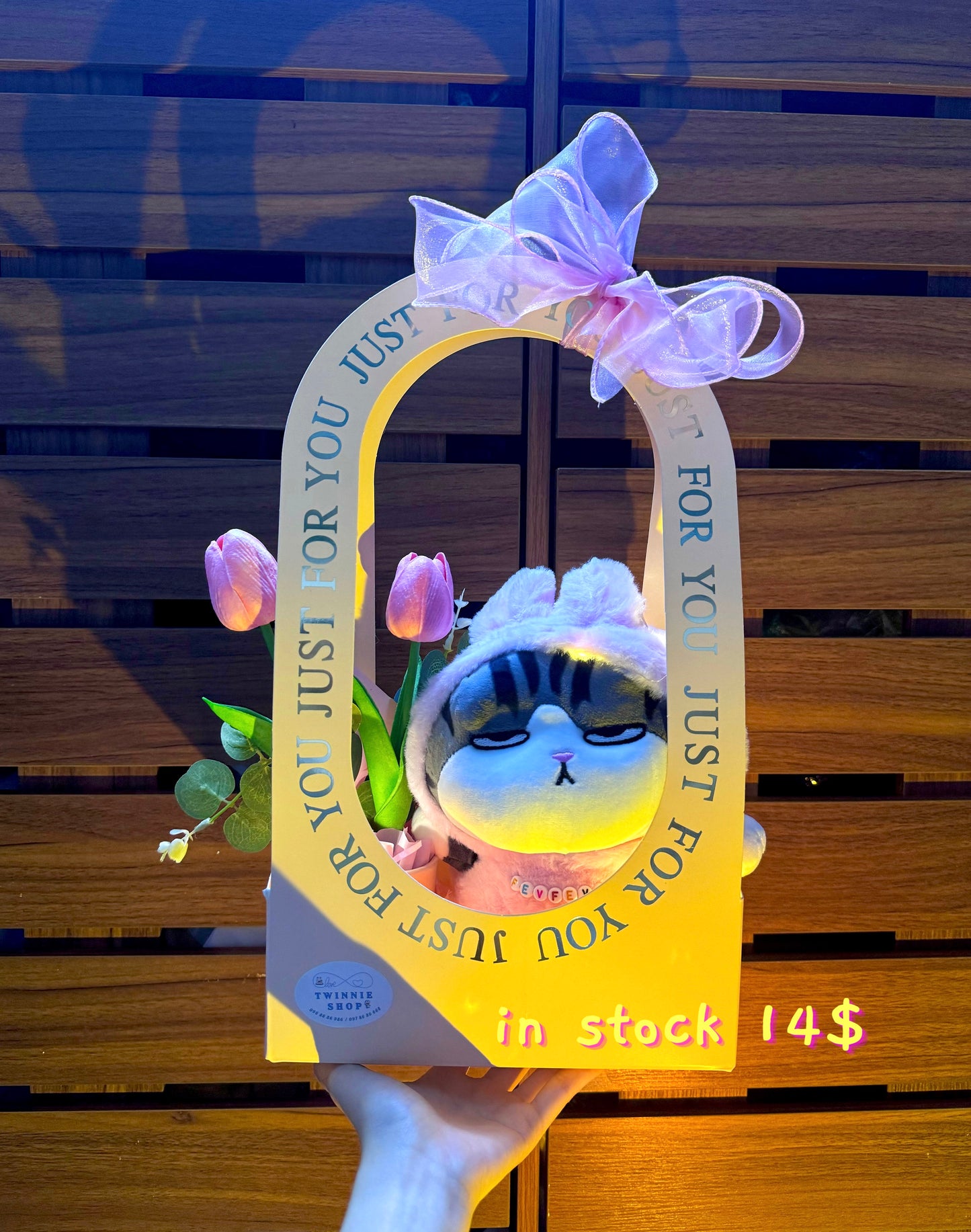 SRBFW | colorful cat flower gift bag