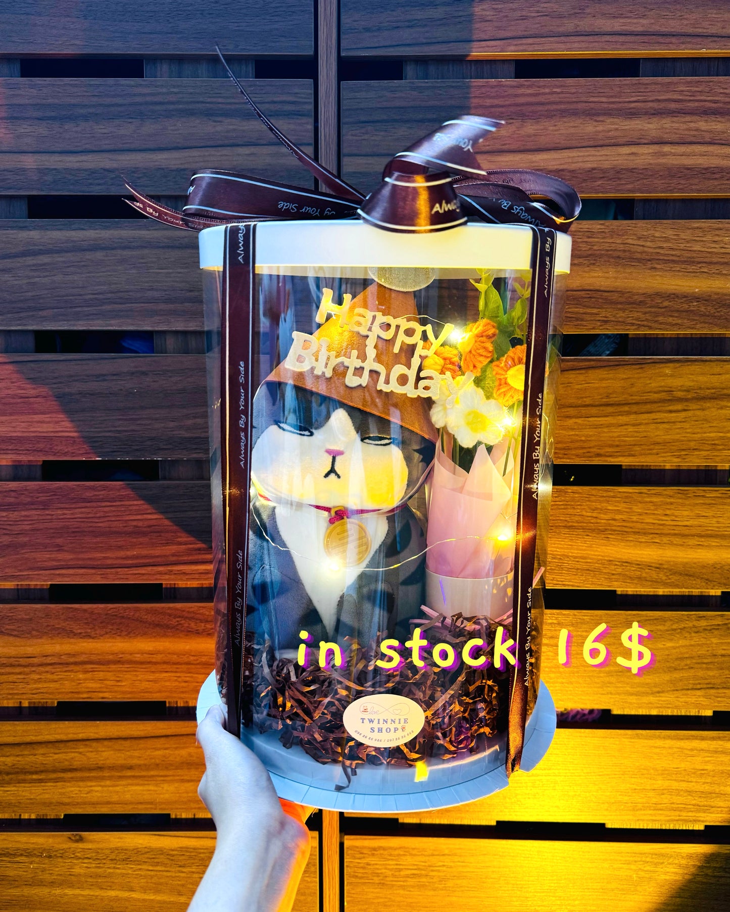 BD16 | Moody cat full birthday box