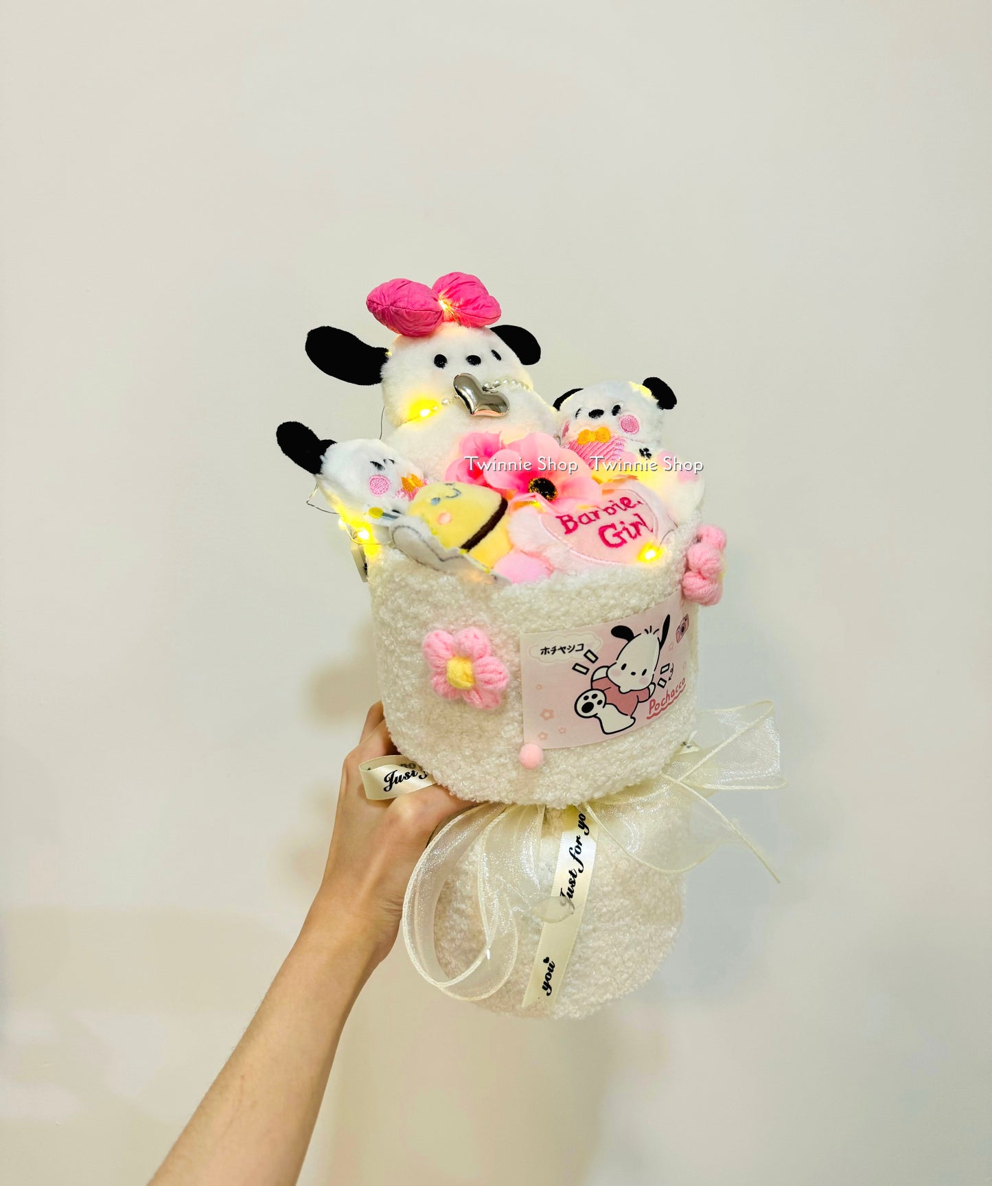 FW | Pochacco white bunch