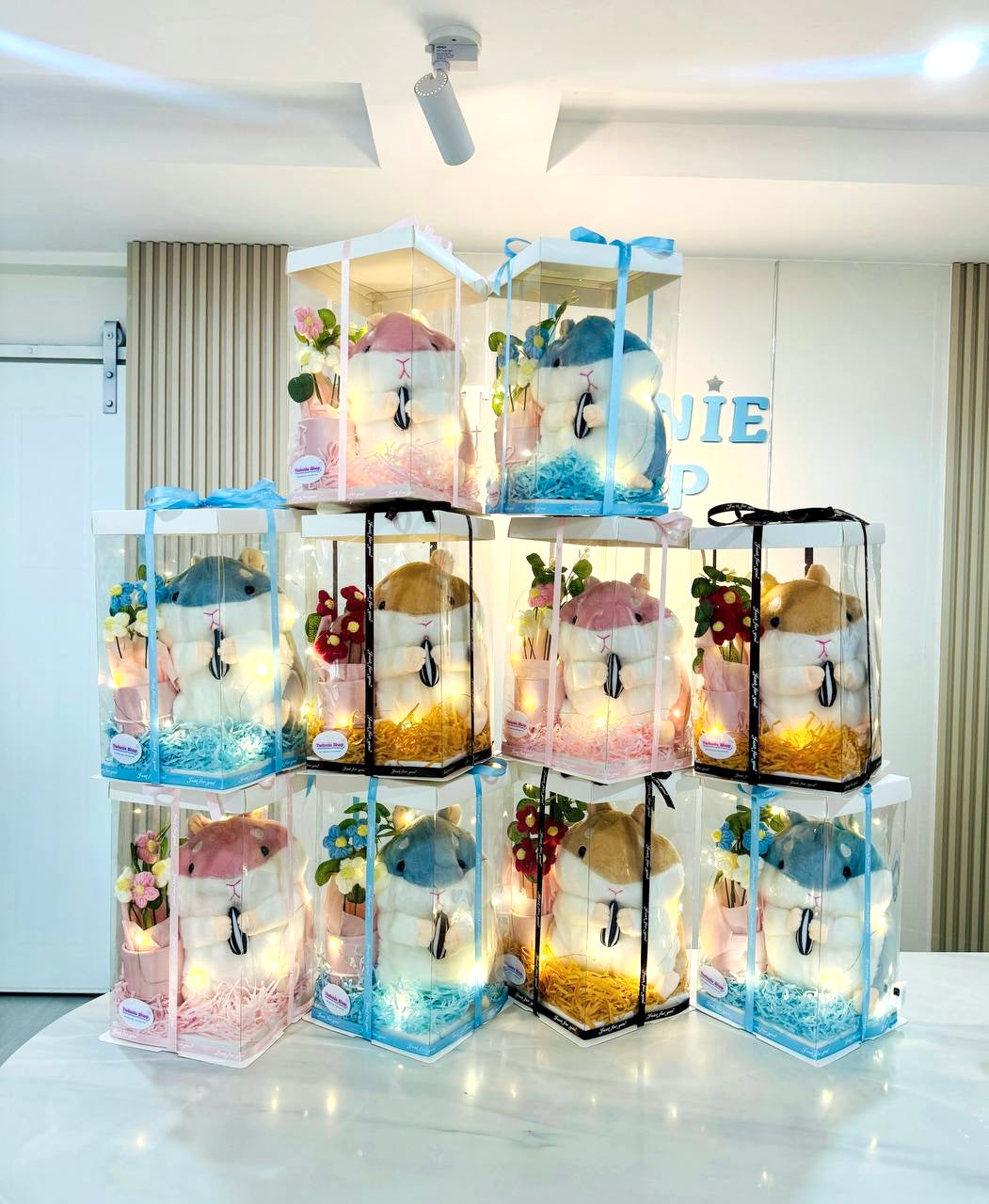 SRBFW | Hamster flower box