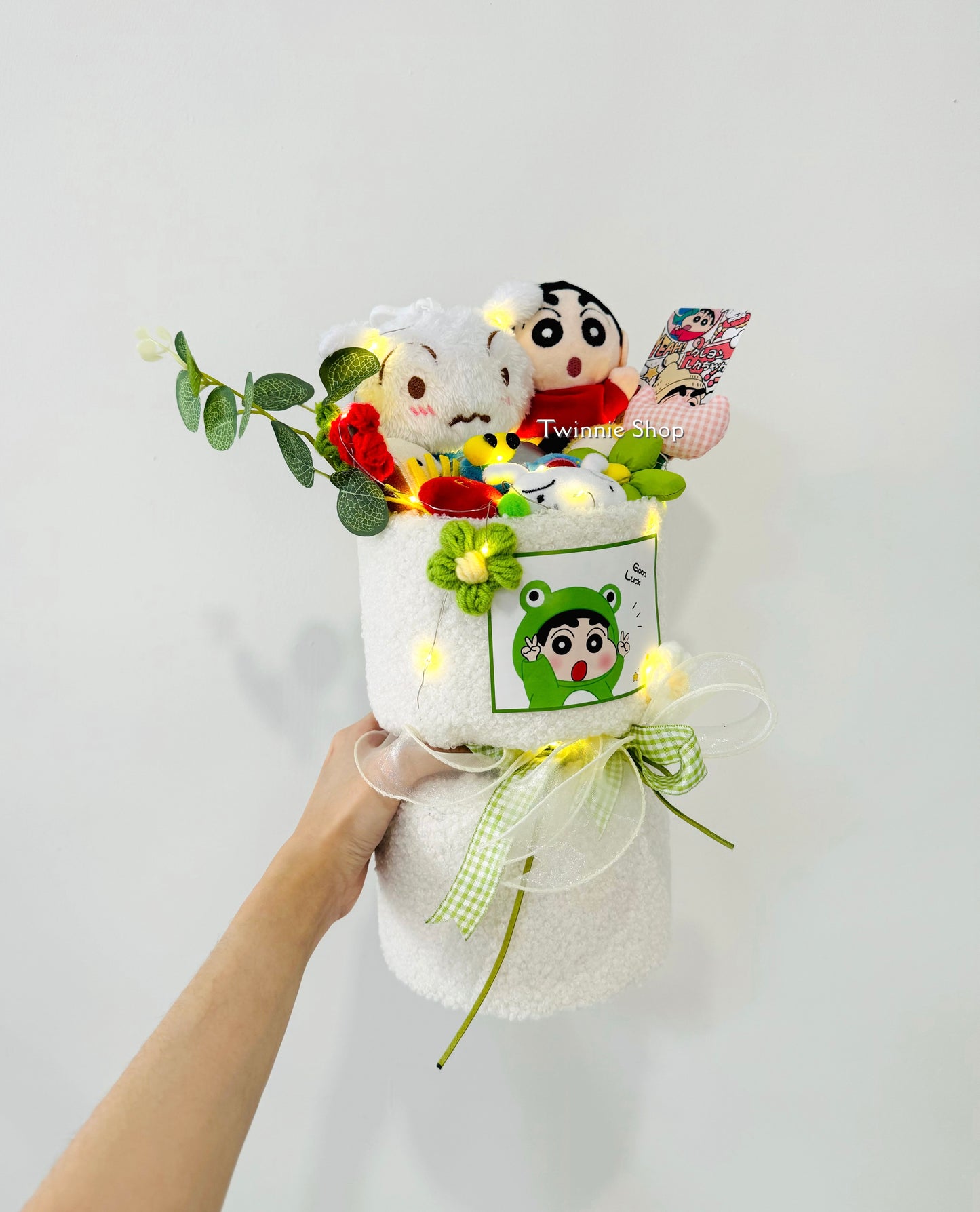FW | White Shin Chan bunch