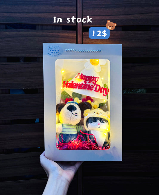 VLT | Keychain couple flower bag