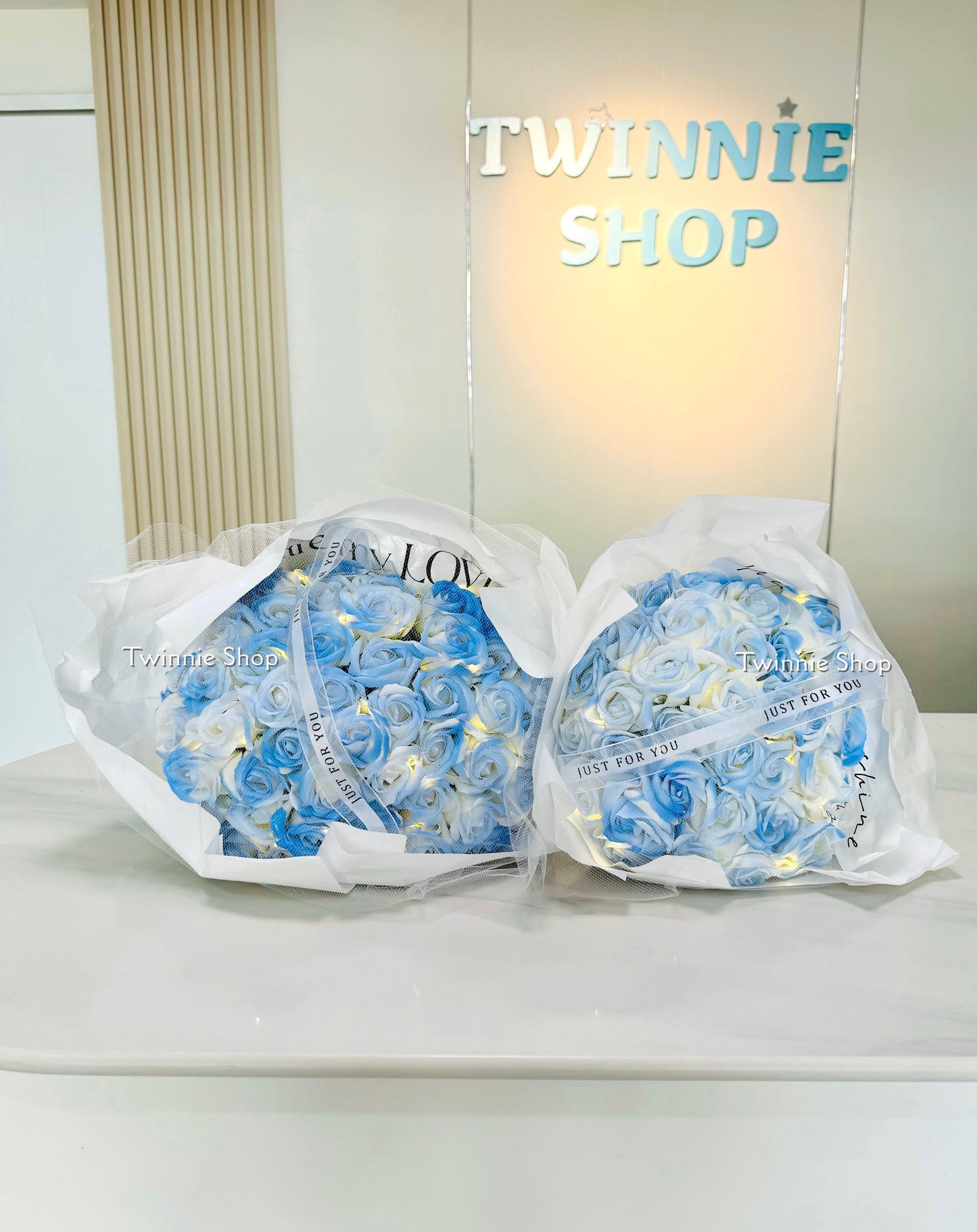 FW | Blue rose flower bunch