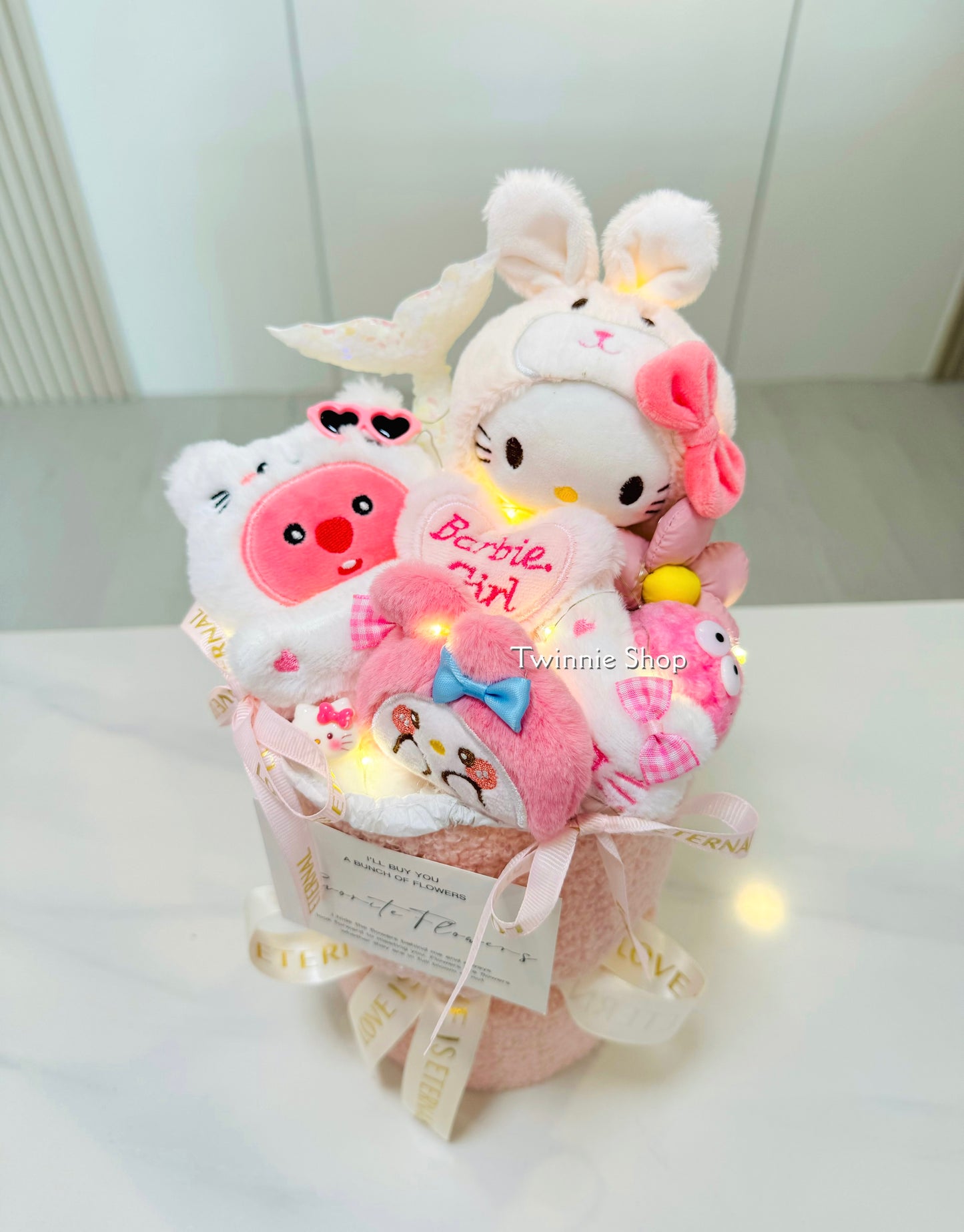 FW | Pink kitty flower bunch