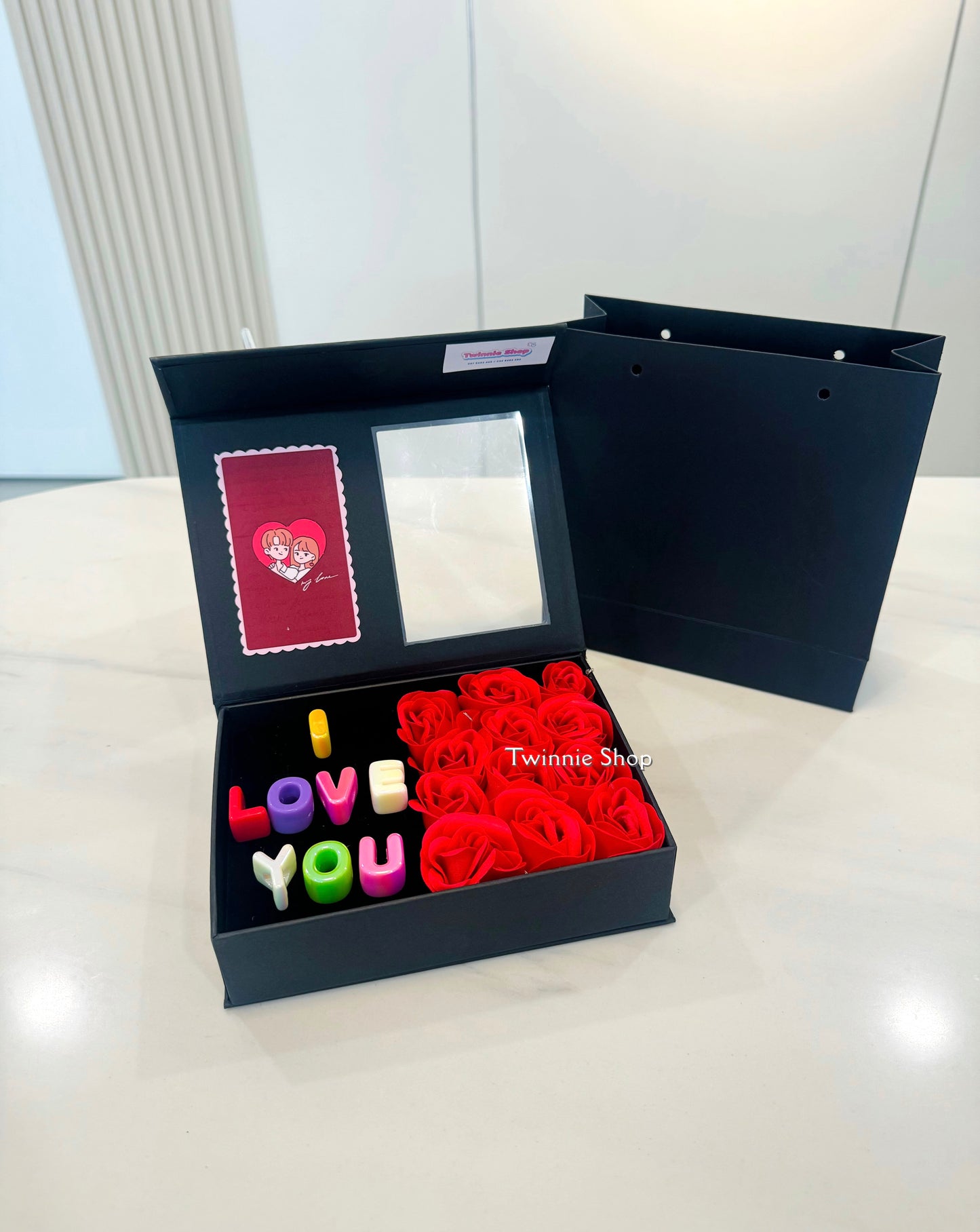 FWB | Red rose photo name box