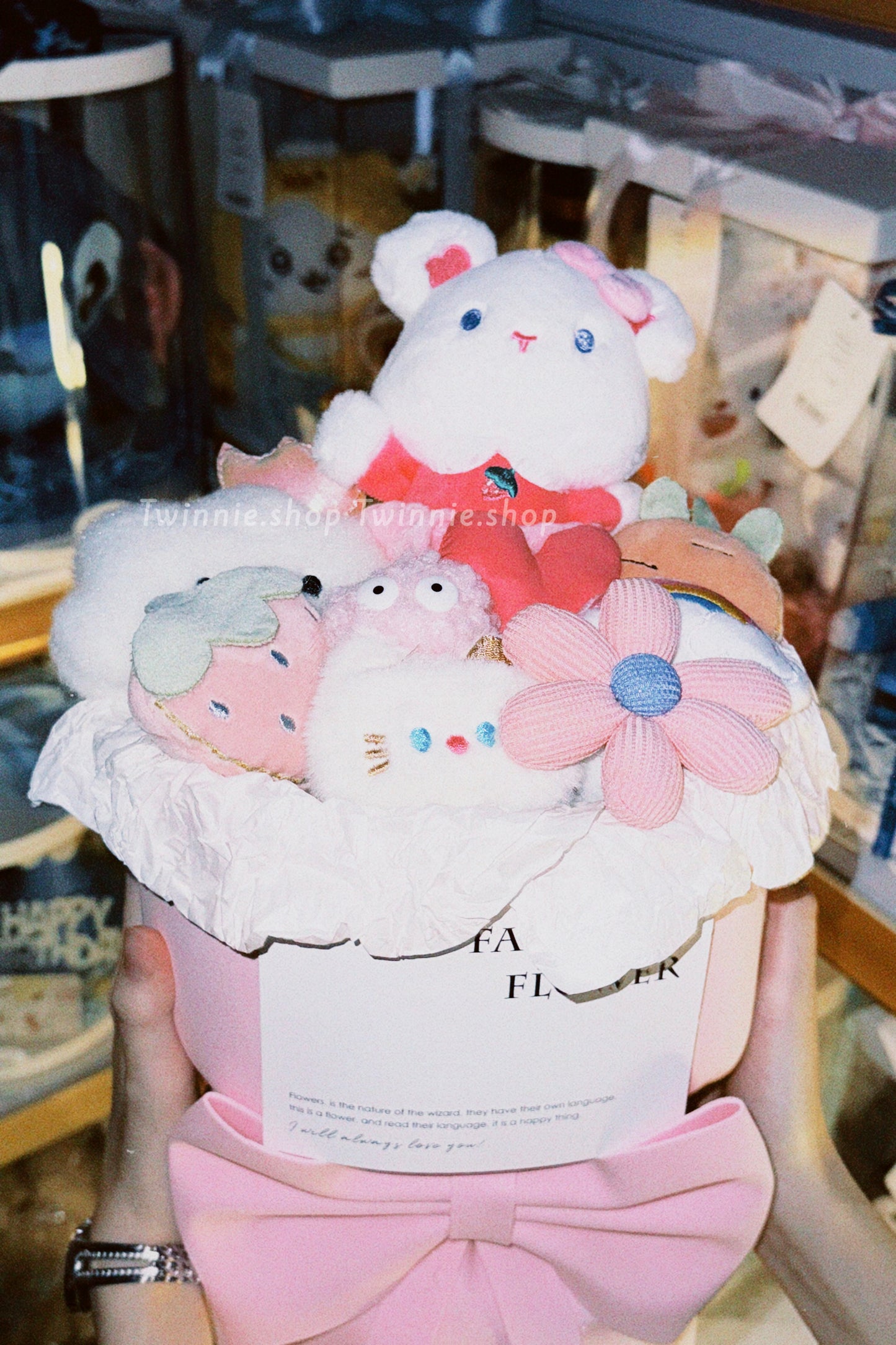 FW | Pink bear flower bunch