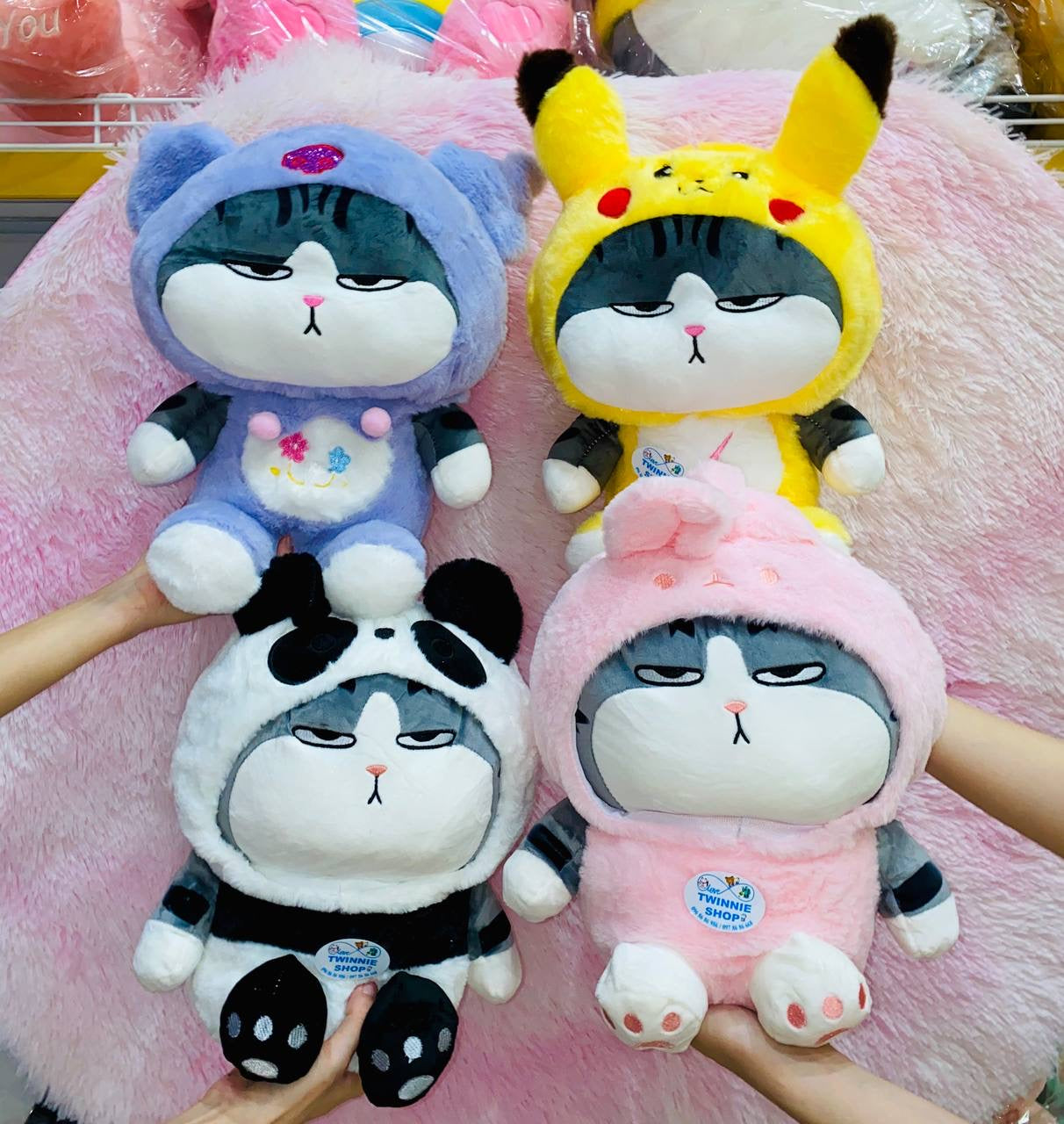 BT | Moody cat 35cm