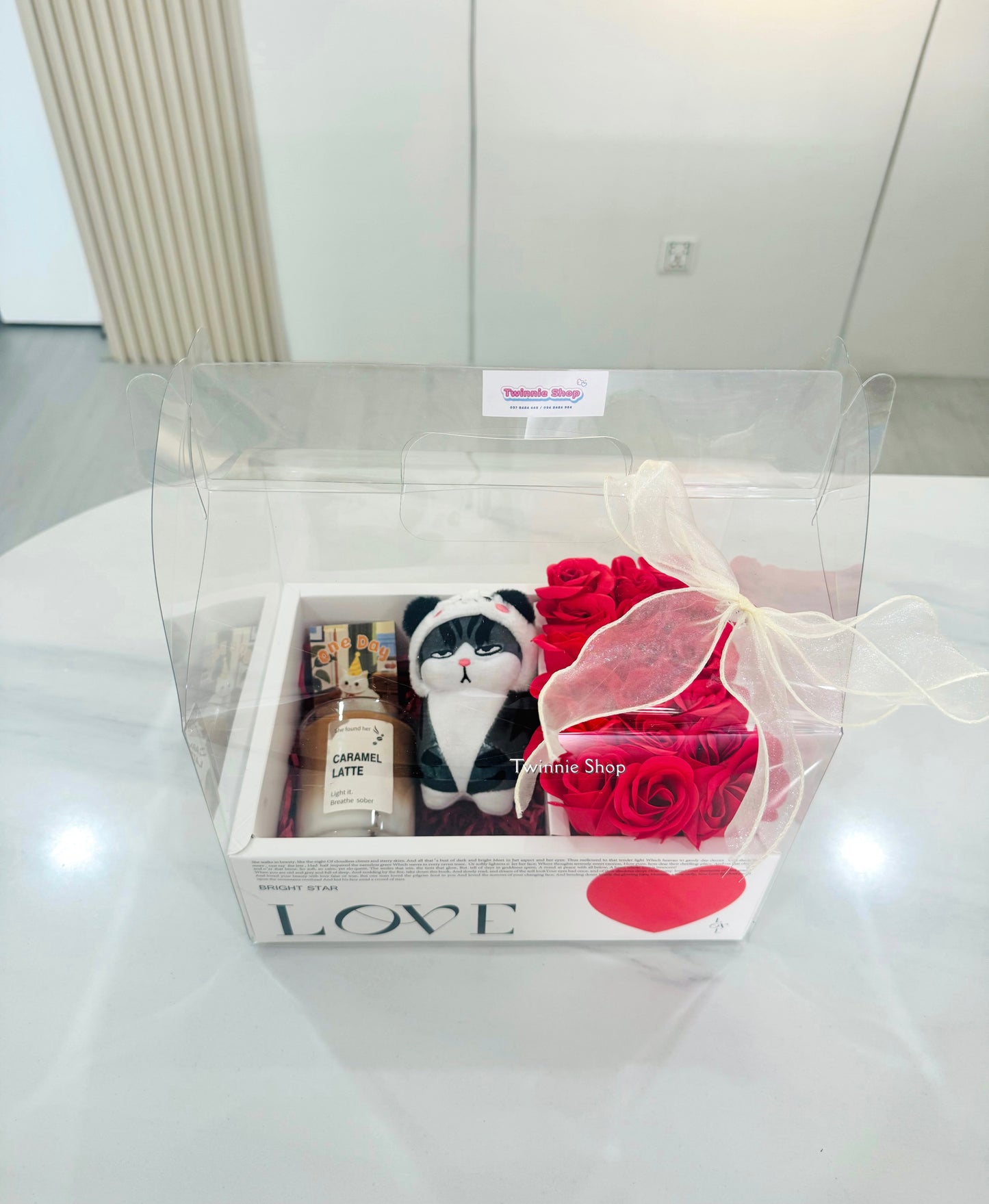 FWB | Rose candle gift set