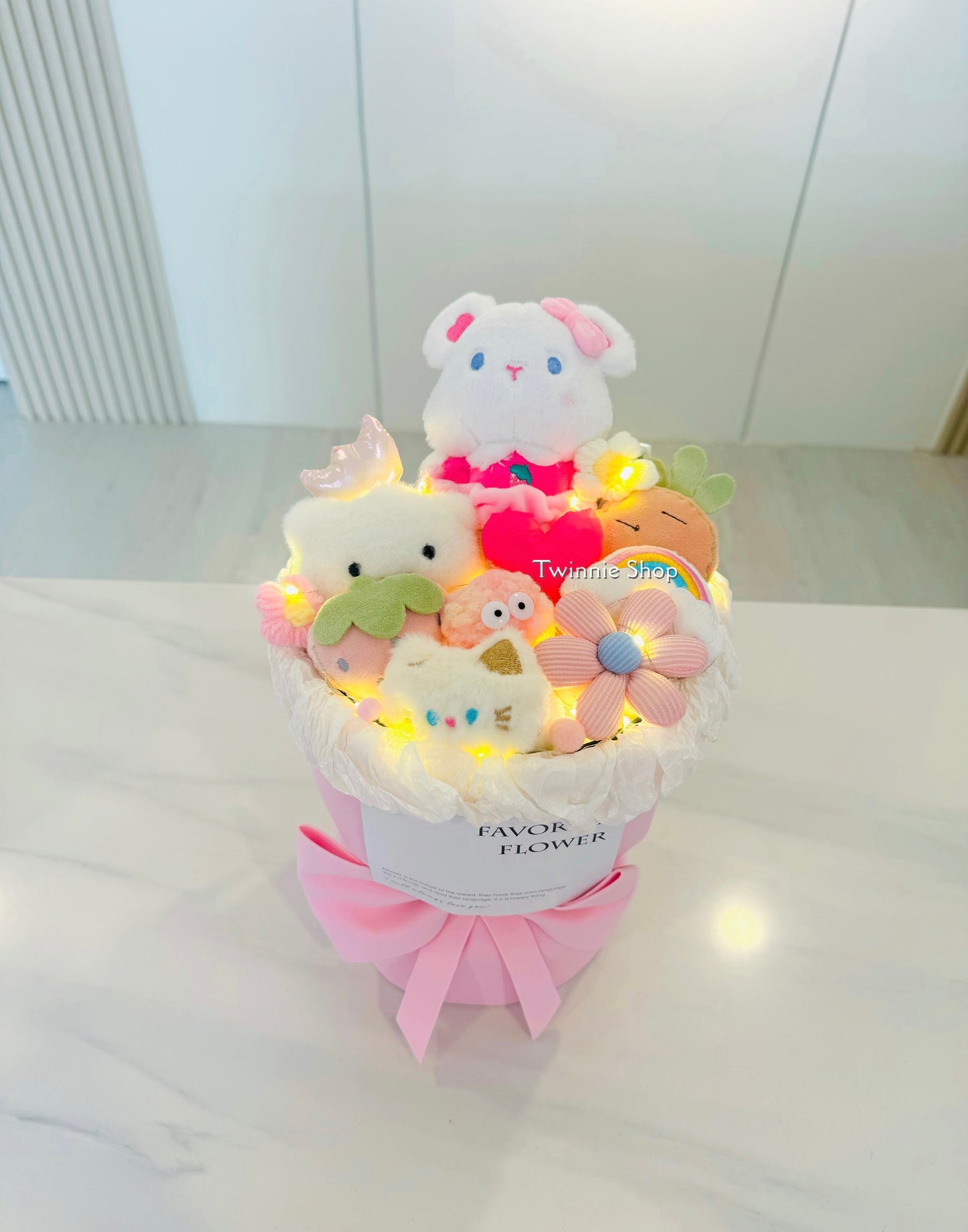 FW | Pink bear flower bunch