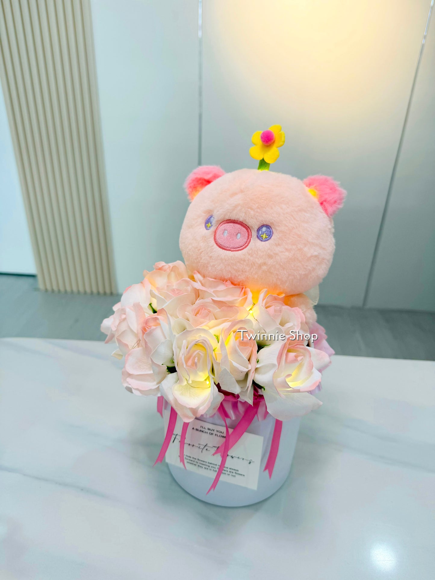 FW | Pig rose flower bucket
