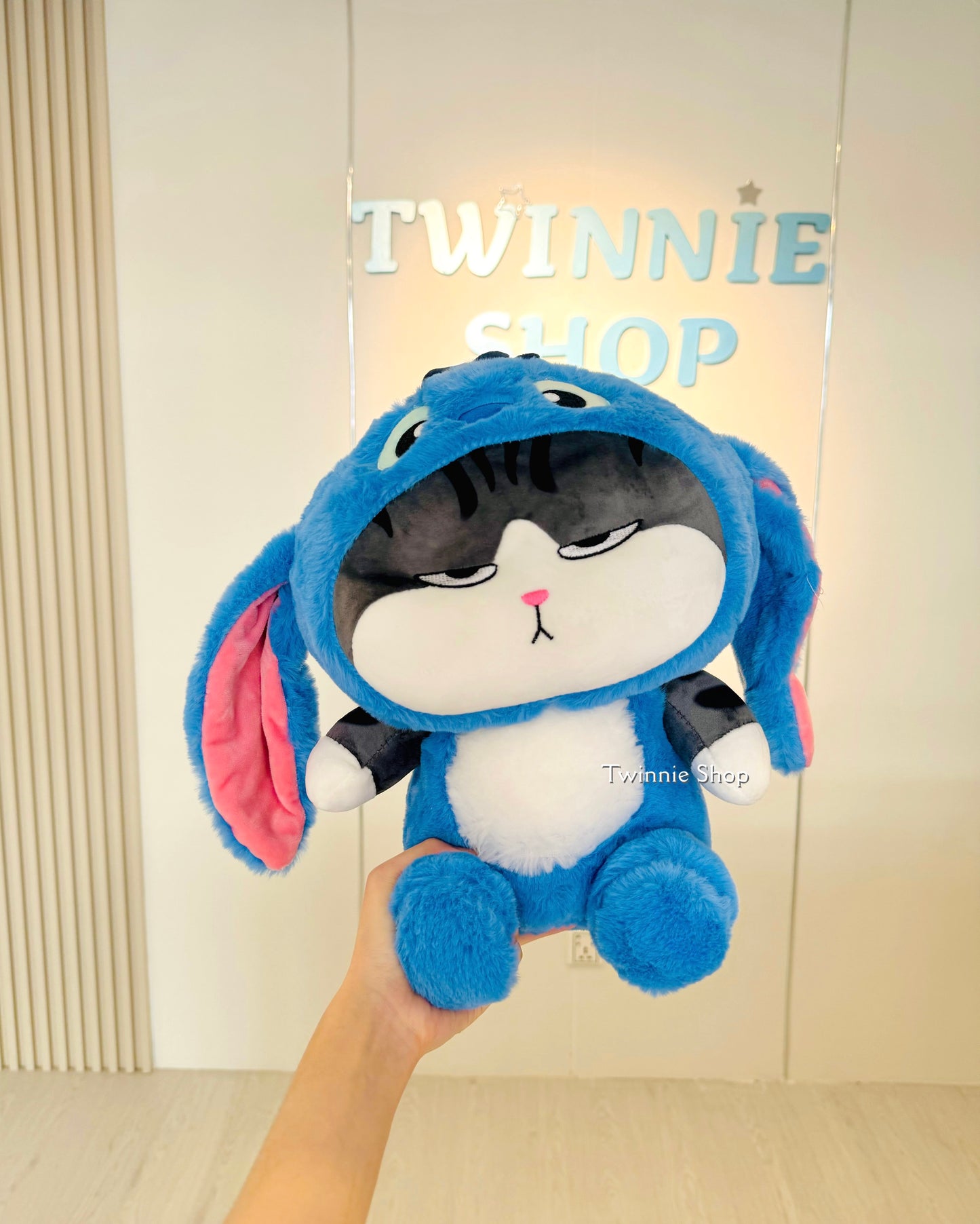 BT | Moody cat 35cm