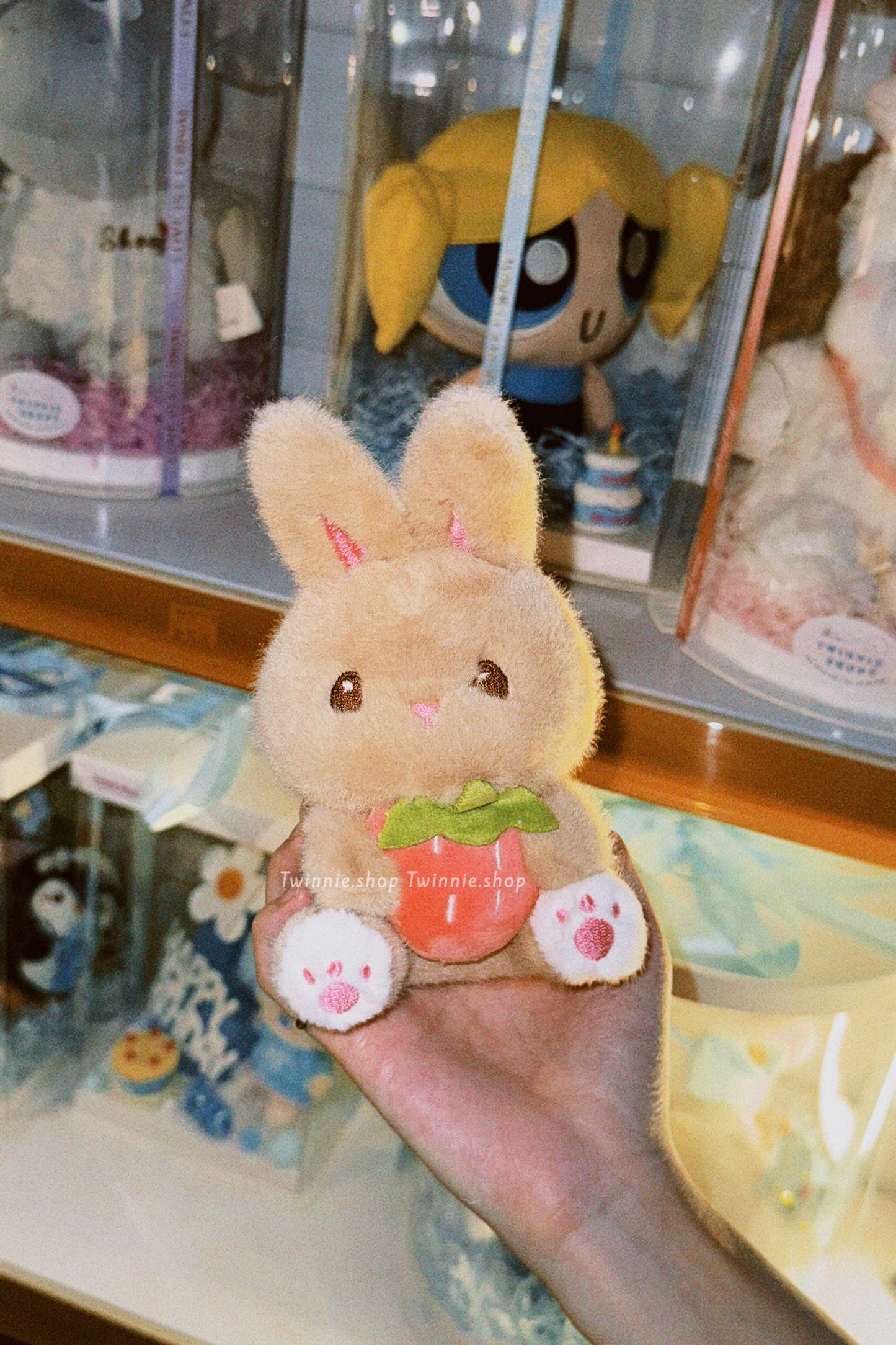 KEY | Strawberry bunny keychain