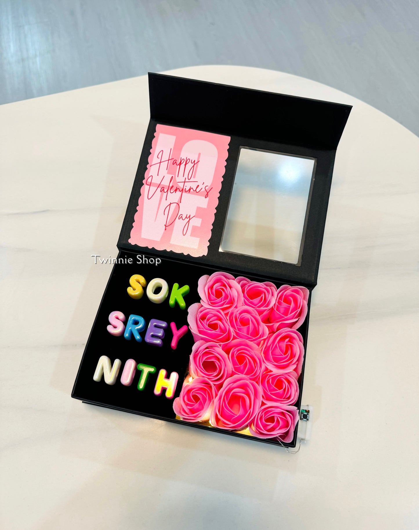 FWB | Pink rose phot name gift box