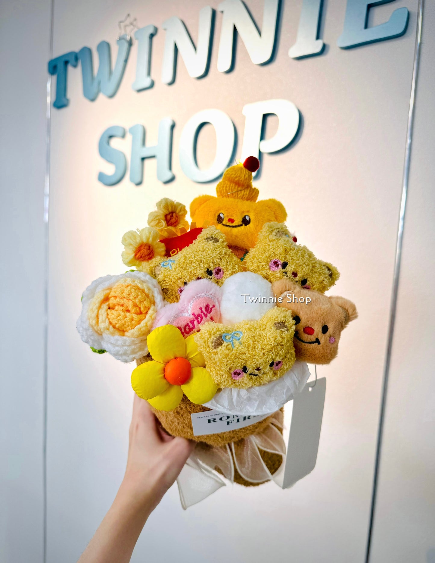 FW | Butterbear flower bunch