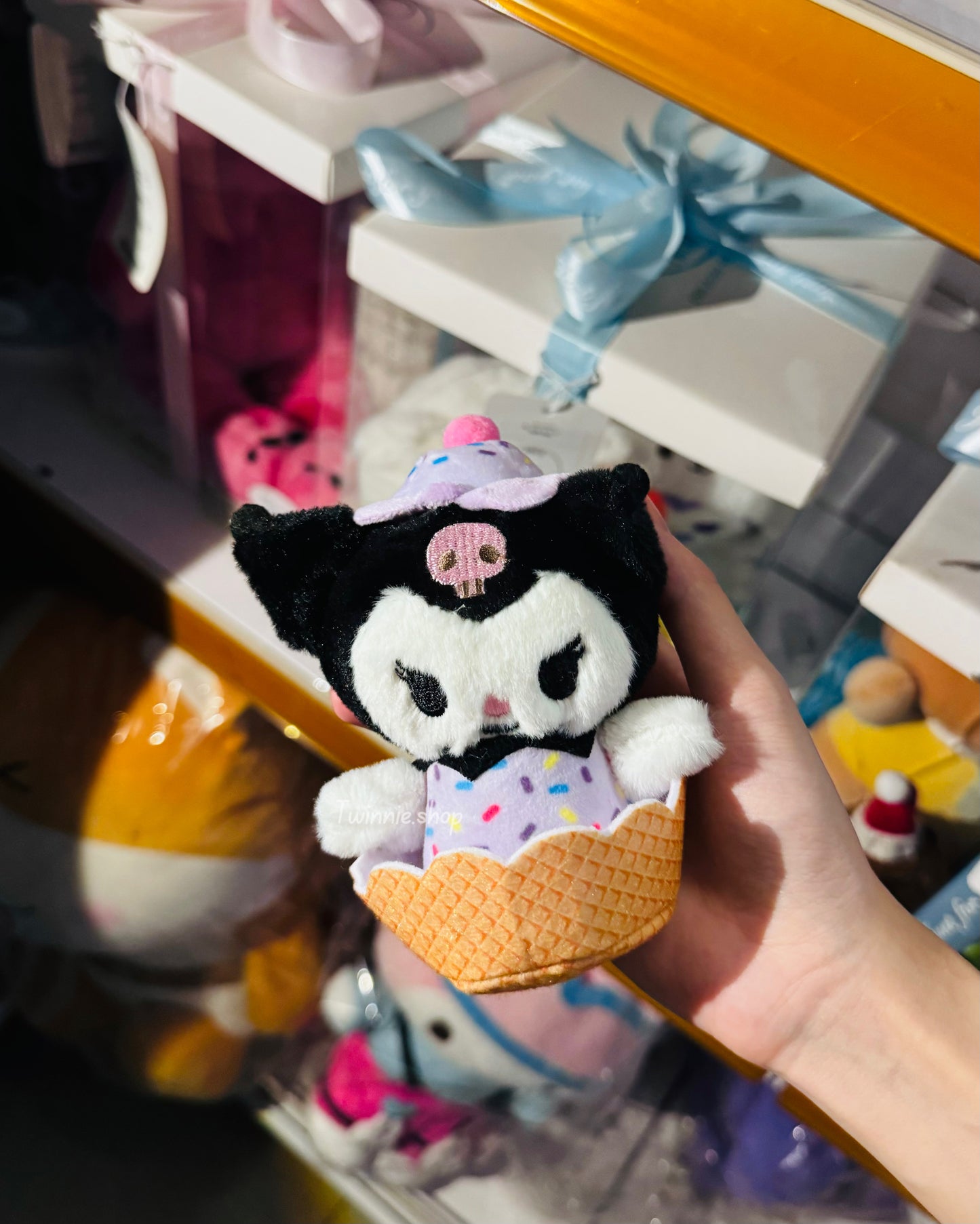 KEY | Sanrio ice cream keychain