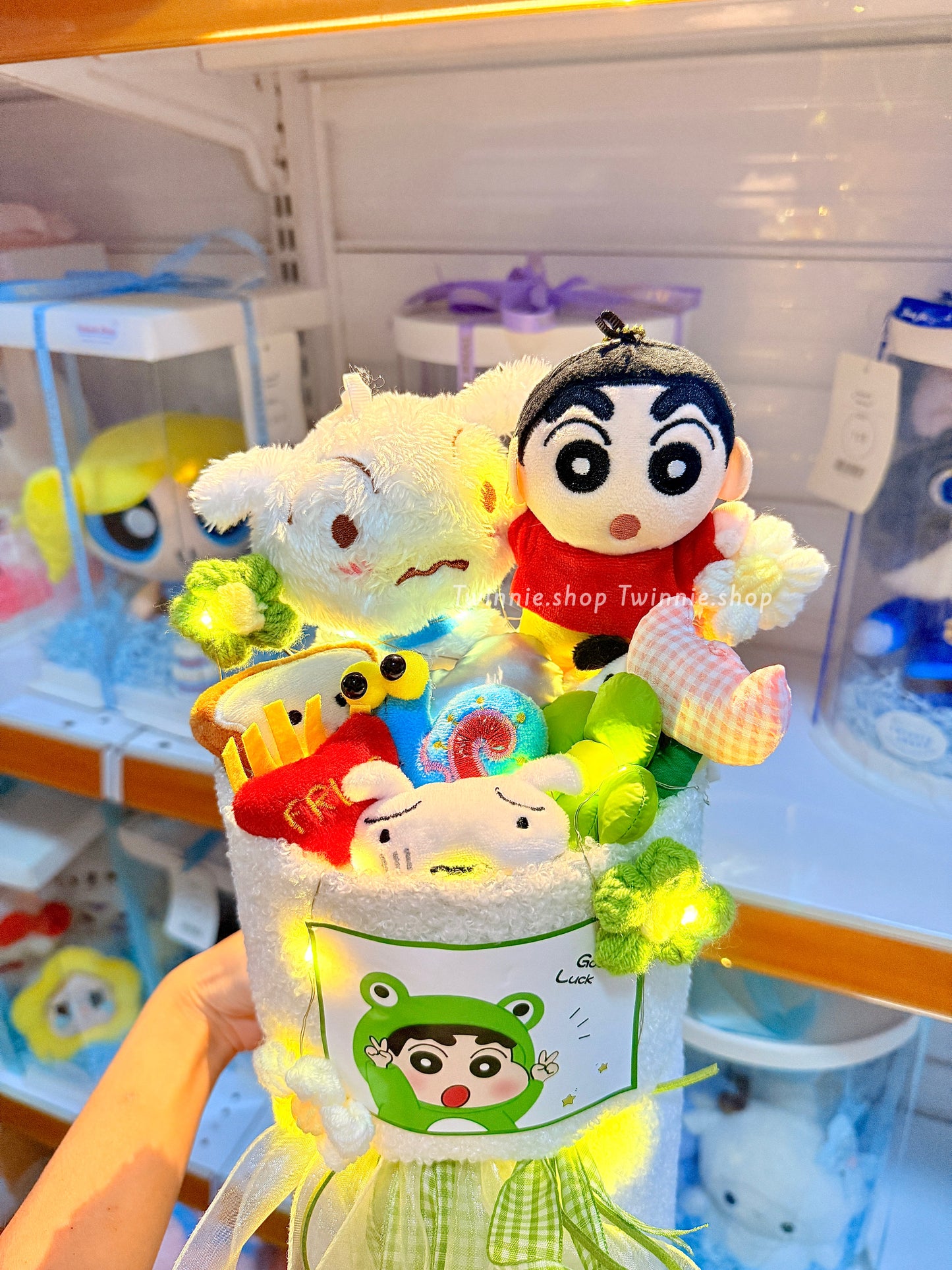FW | White Shin Chan bunch