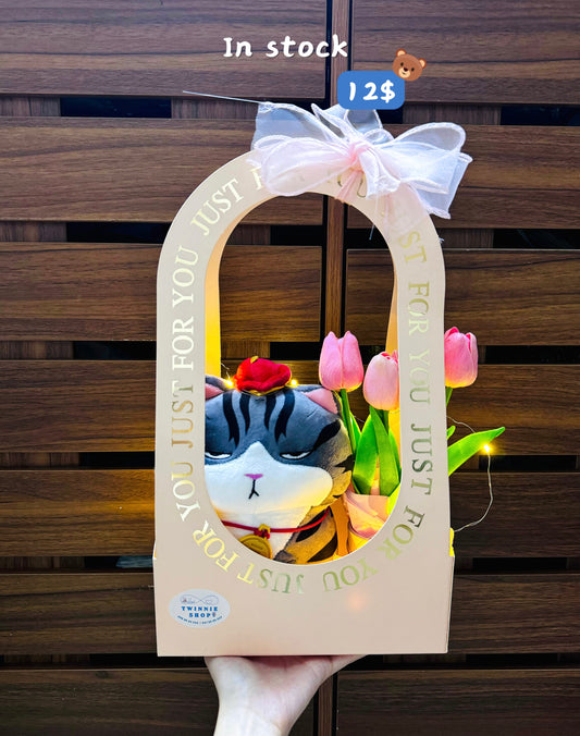 SRBFW | Cat flower gift bag