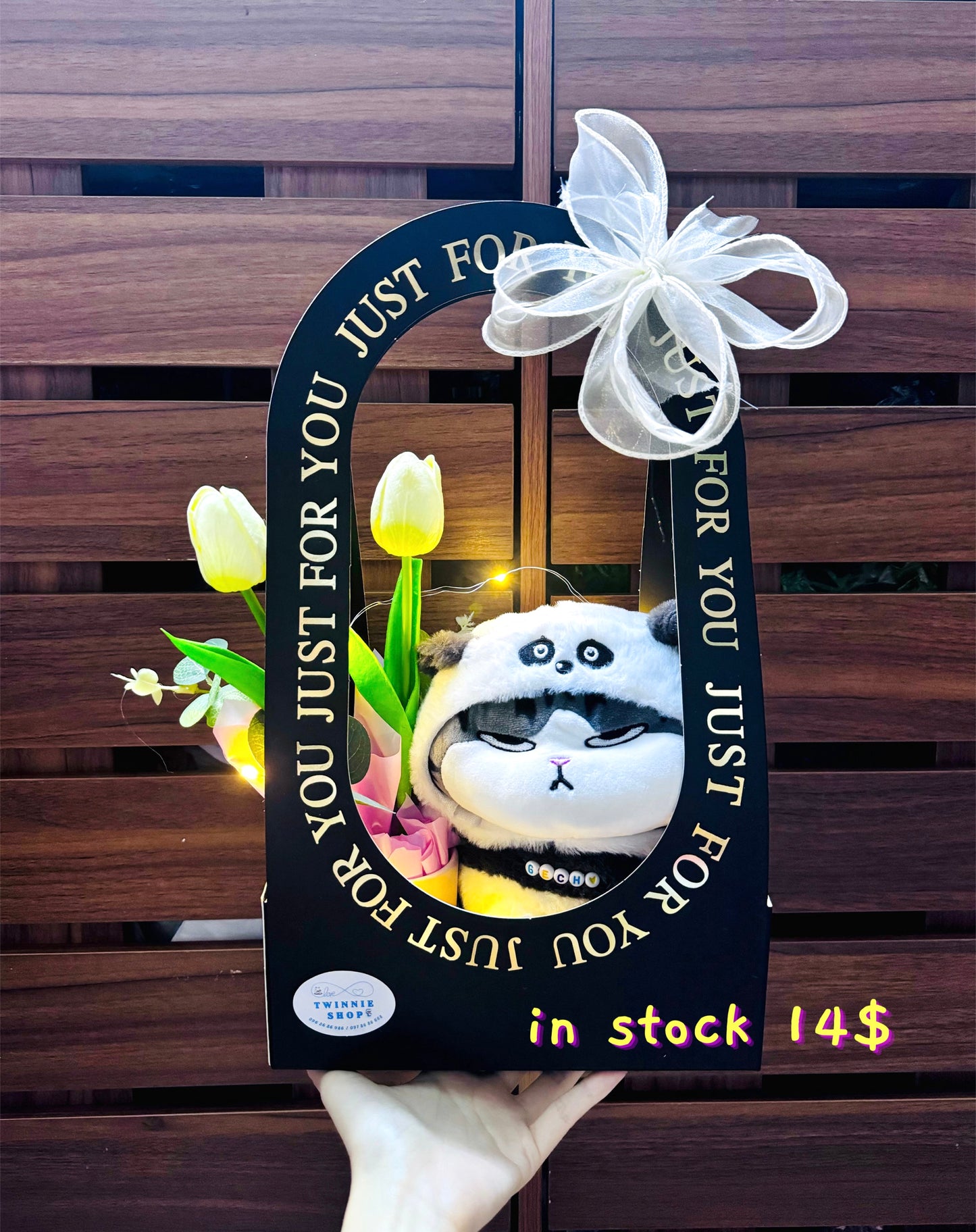 SRBFW | colorful cat flower gift bag