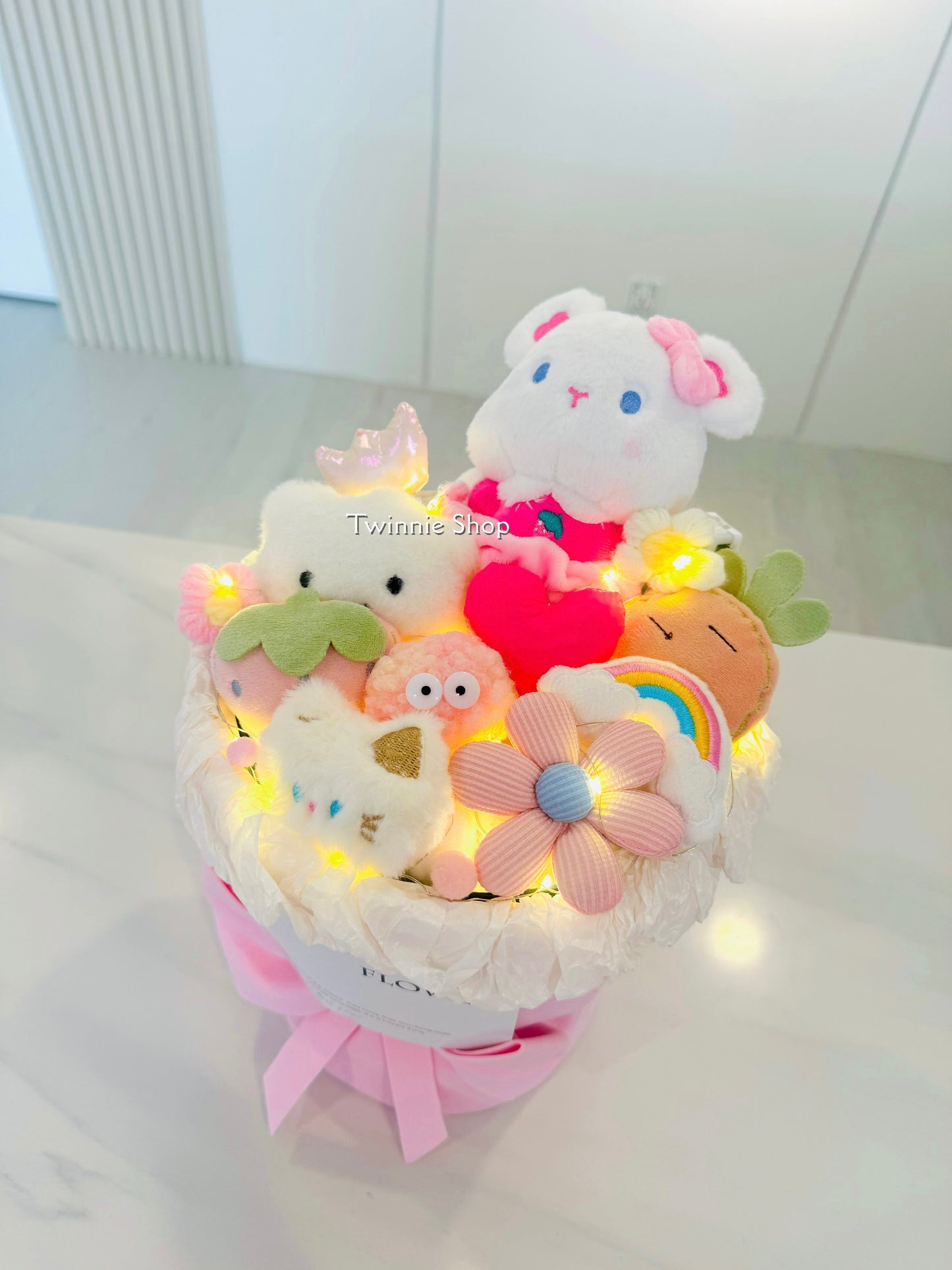 FW | Pink bear flower bunch