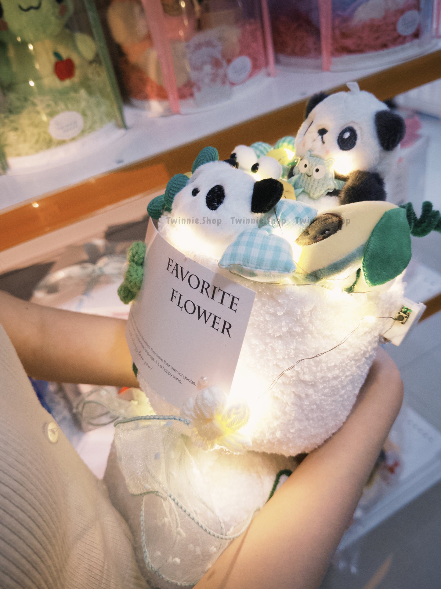 FW | Panda flower bunch