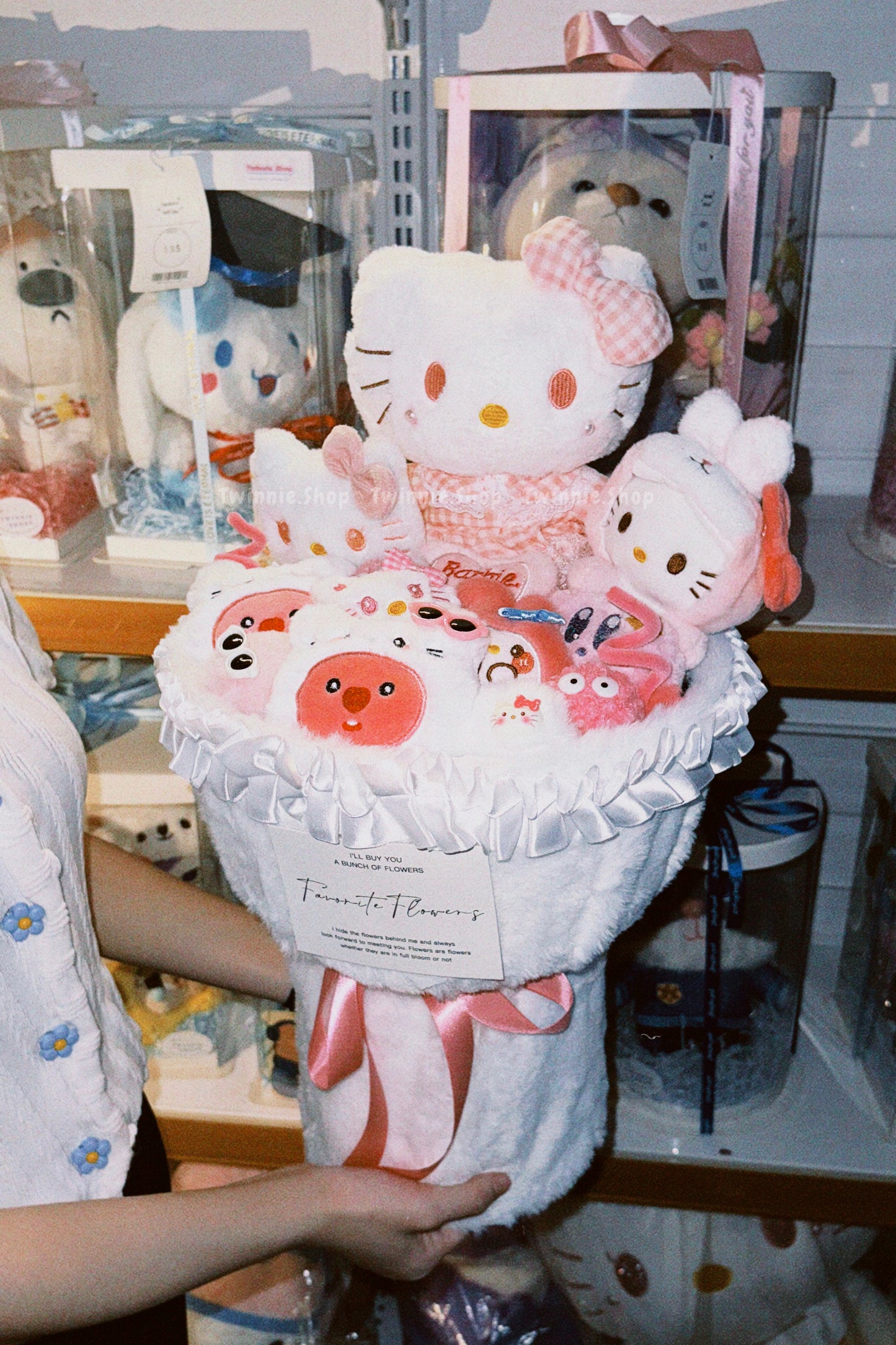 FW | Kitty flower bunch