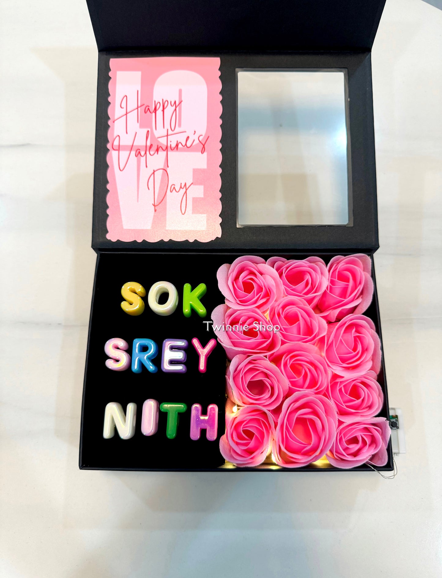 FWB | Pink rose phot name gift box