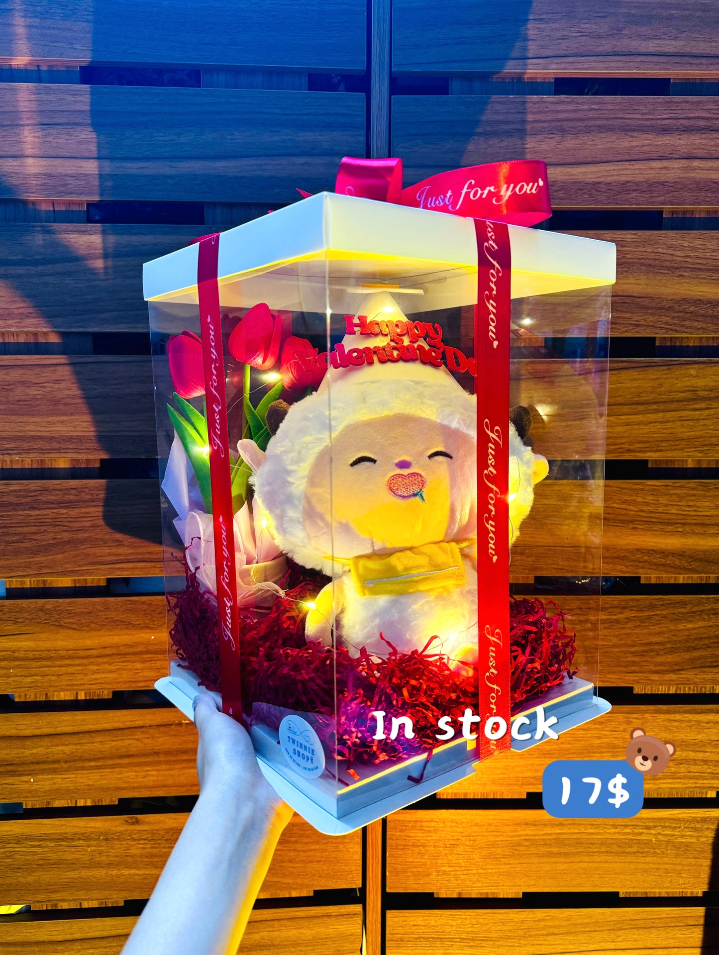 VLT | White sheep valentine set