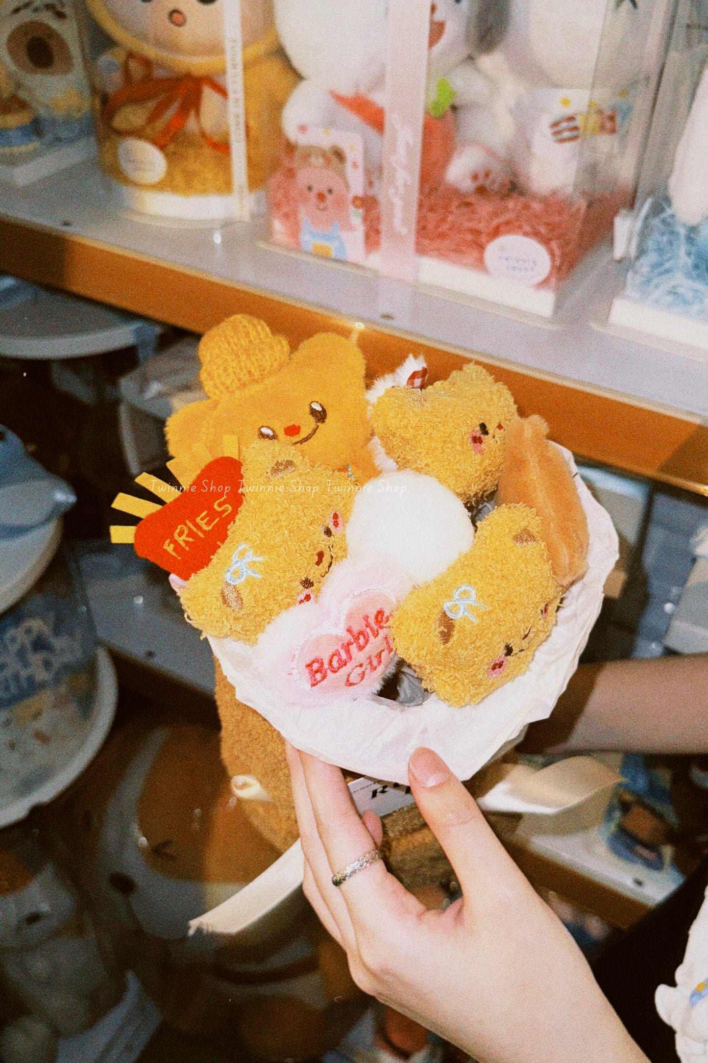 FW | Butterbear flower bunch