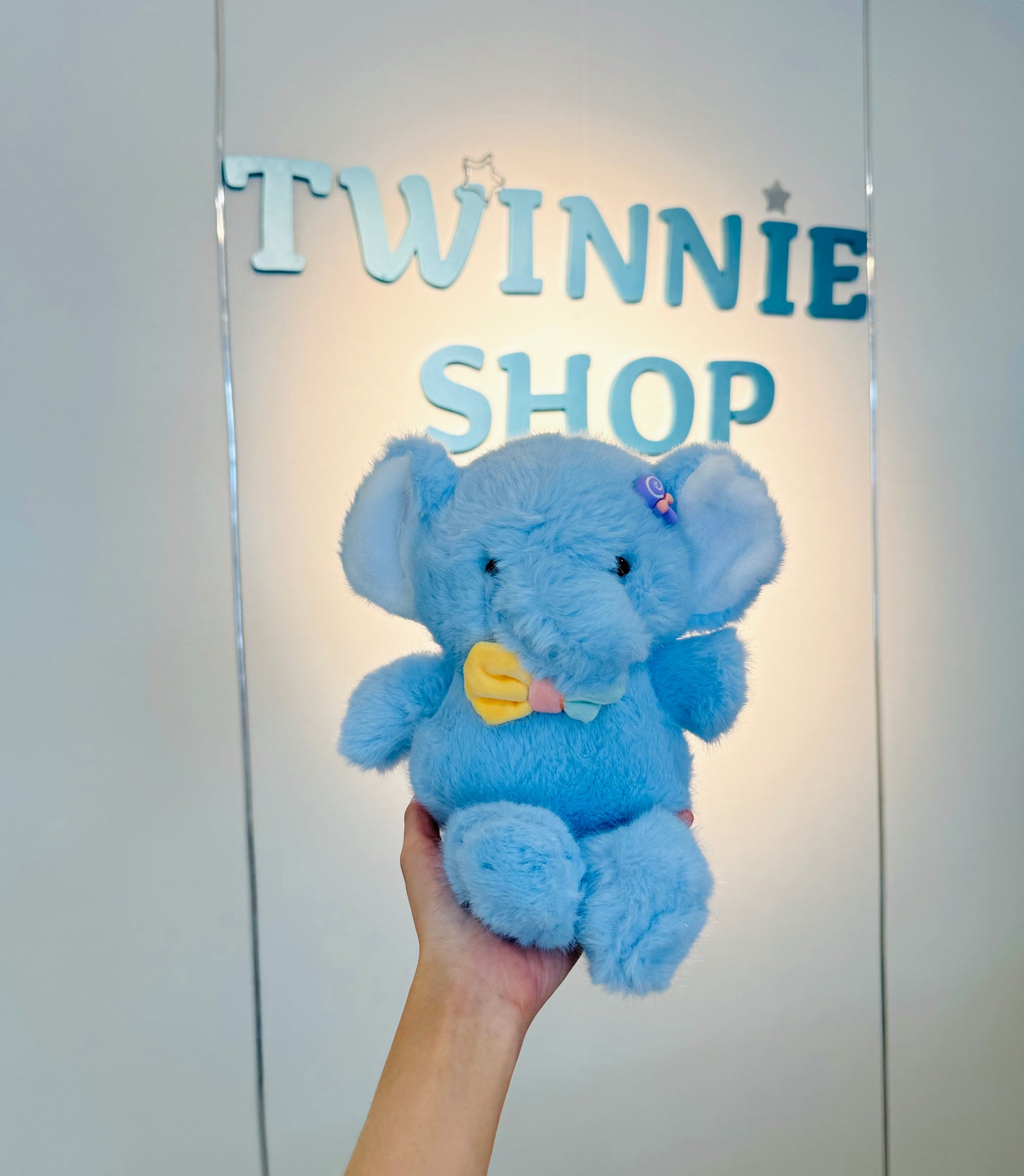 SD | Blue elephant