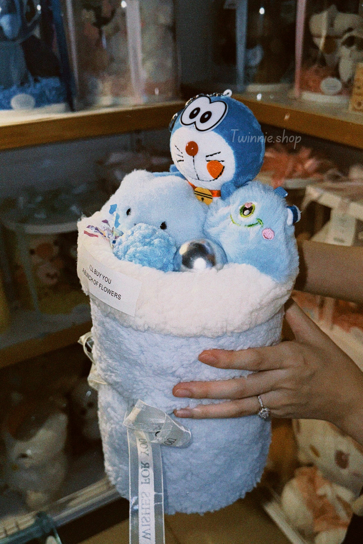 FW | Doreamon flower bunch